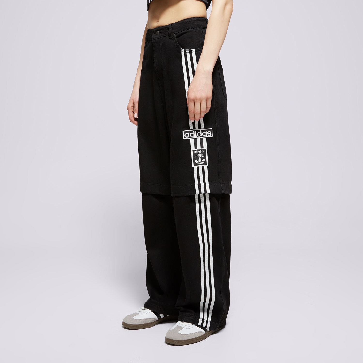 Femei pantaloni ADIDAS PANTALONI  DENIM PANT JD0082 Negru