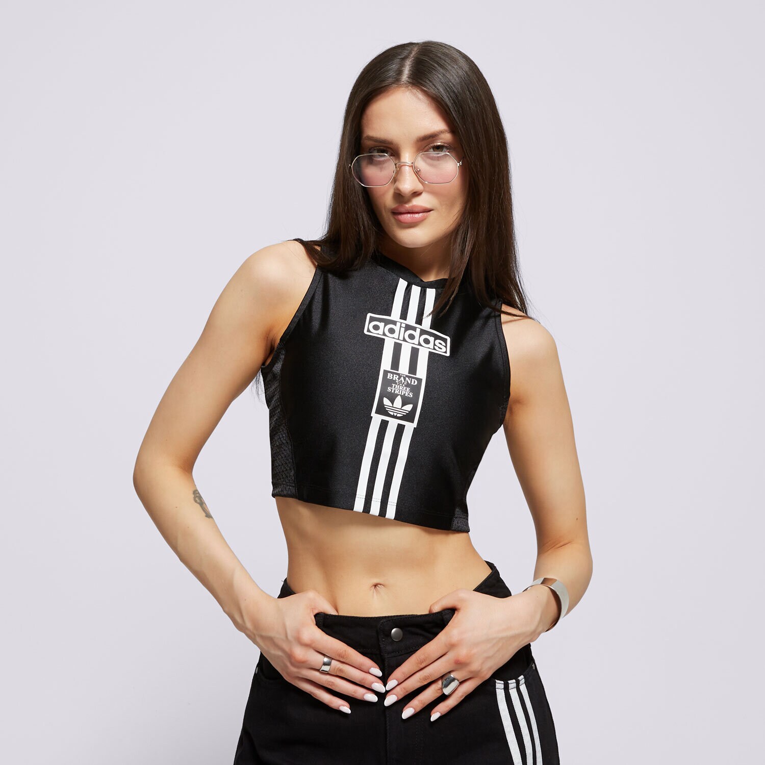 Femei tricou ADIDAS TRICOU MAIOU TOP JD0102 Negru
