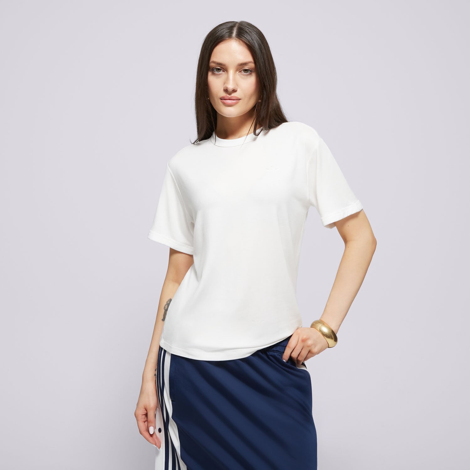 Femei tricou ADIDAS TRICOU P ESS TRICOU JD4764 Alb