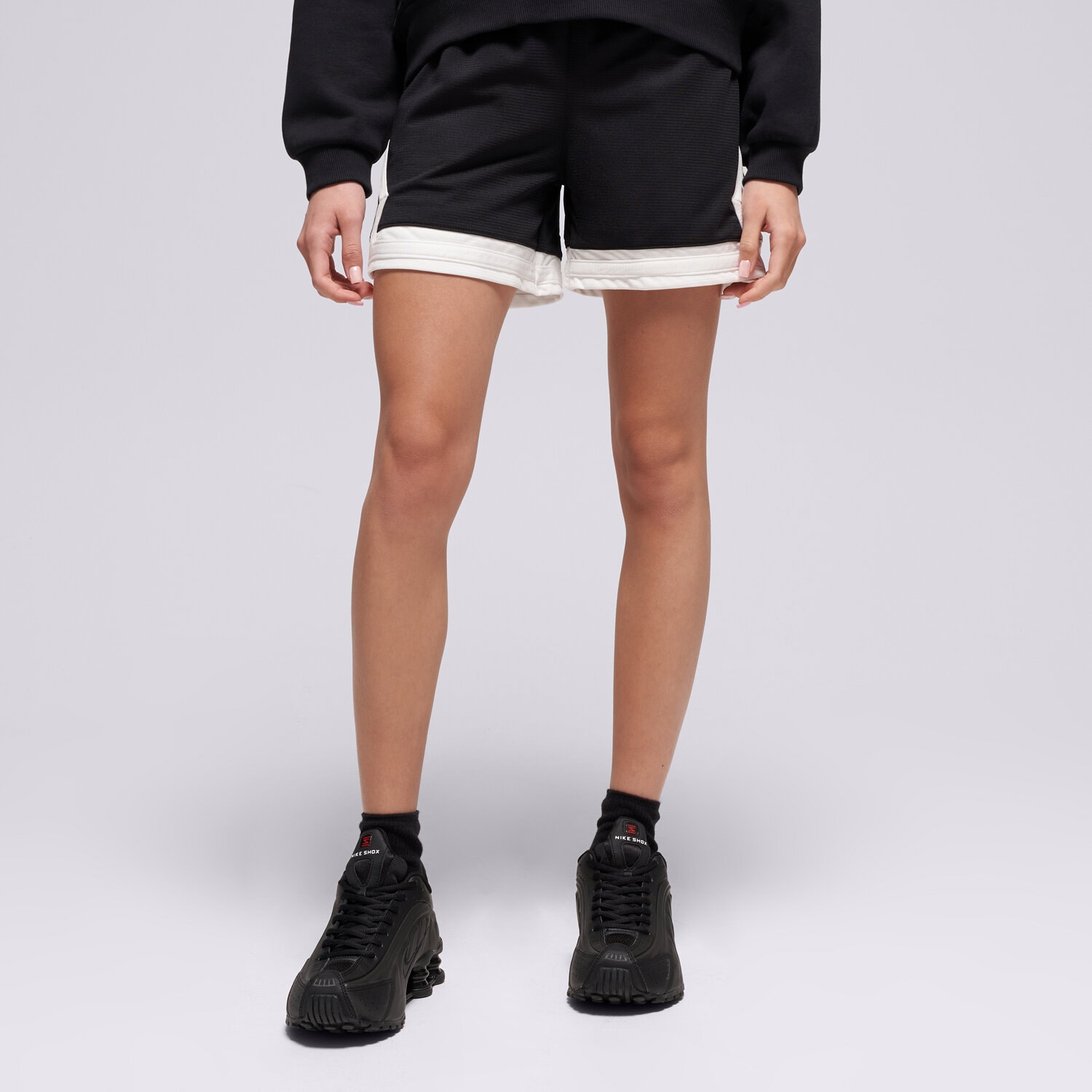 Pantaloni scurți și rochii pentru copii JORDAN PANTALONI SCURȚI JDG WJ SPORT DIAMOND SHORT 45D403-023 Negru