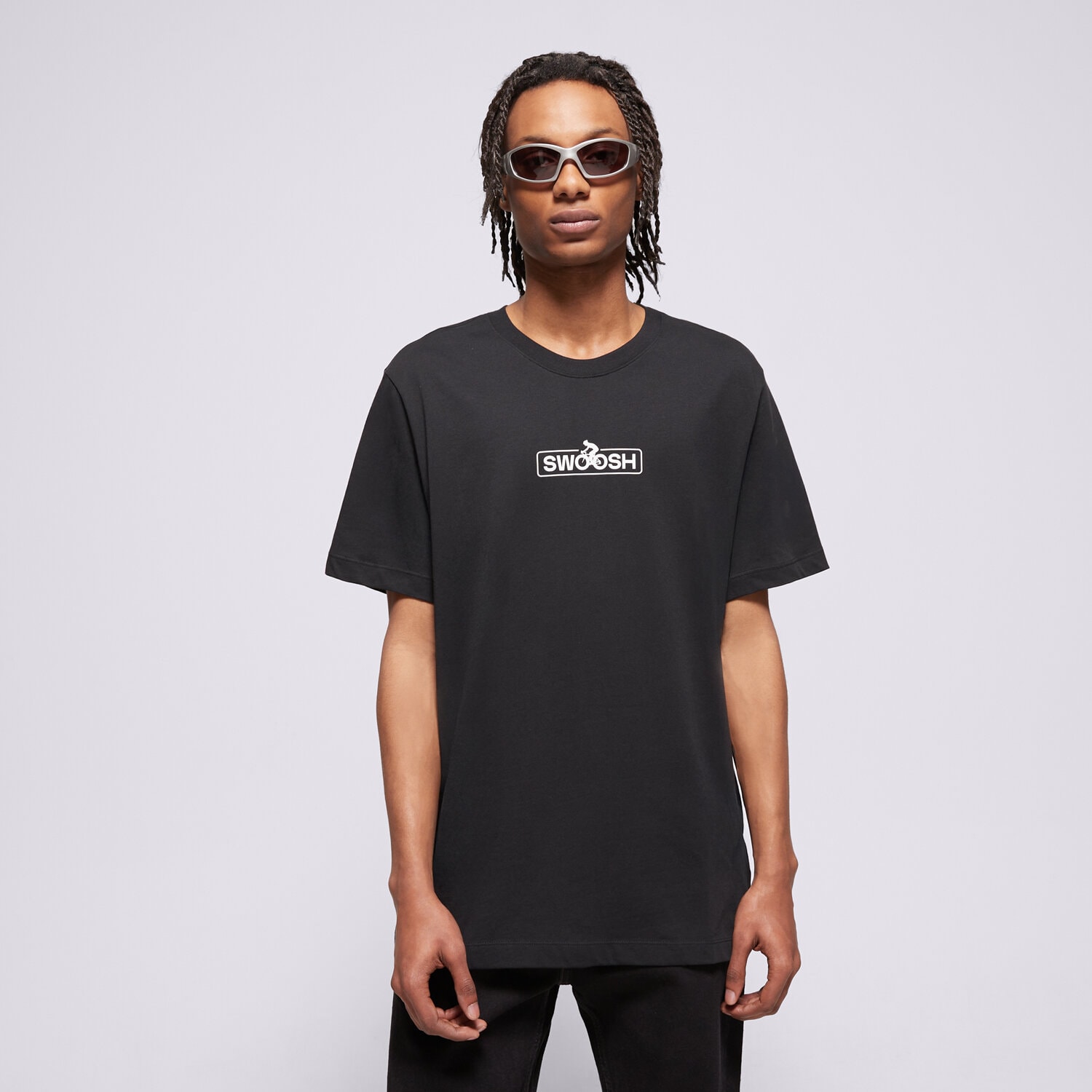 Bărbați tricou NIKE TRICOU M NSW TEE CLUB SSNL 2 SU25 HJ0730-010 Negru