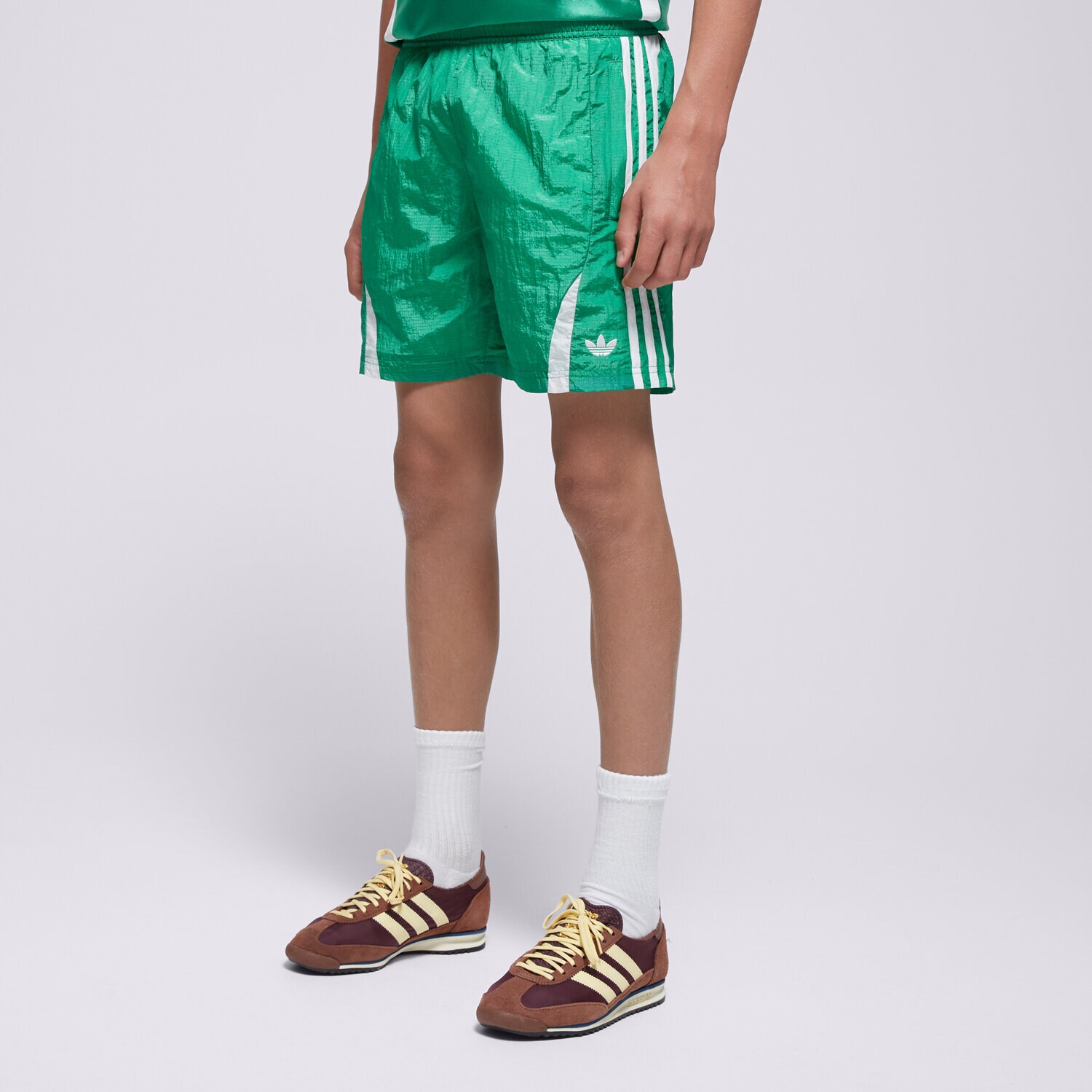 Pantaloni scurți și rochii pentru copii ADIDAS PANTALONI SCURȚI WOVEN SHORT BOYS JC9120 Verde
