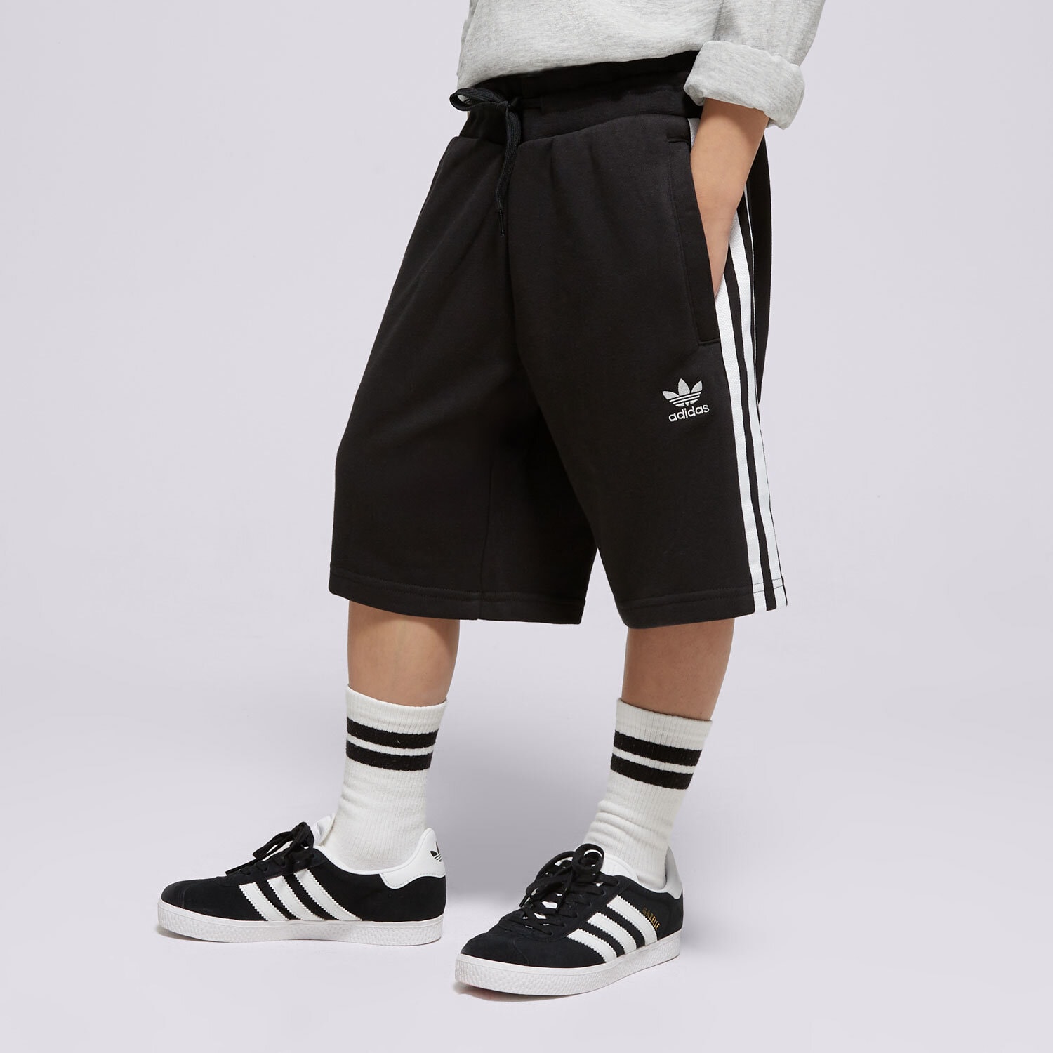 Pantaloni scurți și rochii pentru copii ADIDAS PANTALONI SCURȚI SHORTS BOYS IY7481 Negru