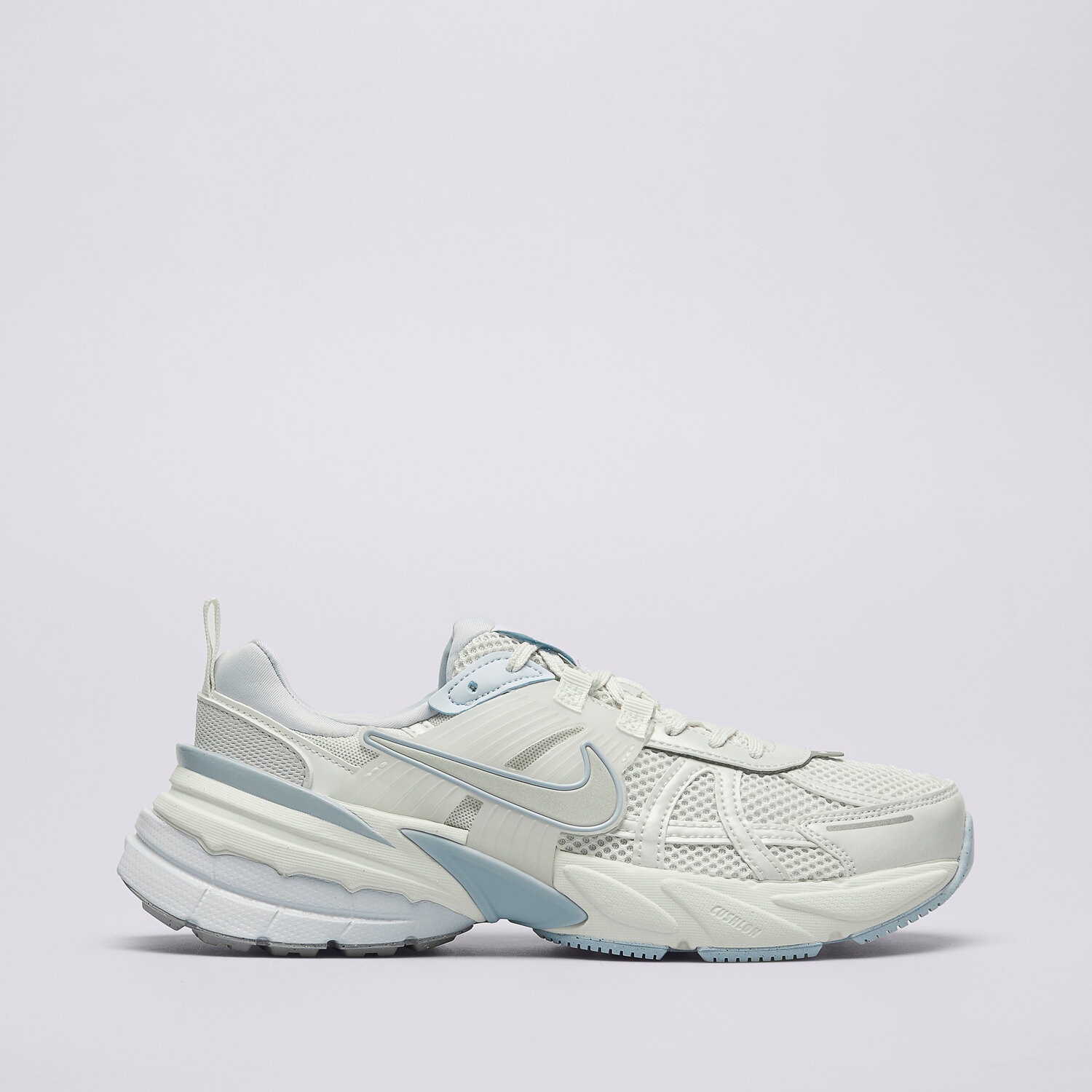 Femei pantofi sport NIKE V2K RUN  FD0736-009 Alb