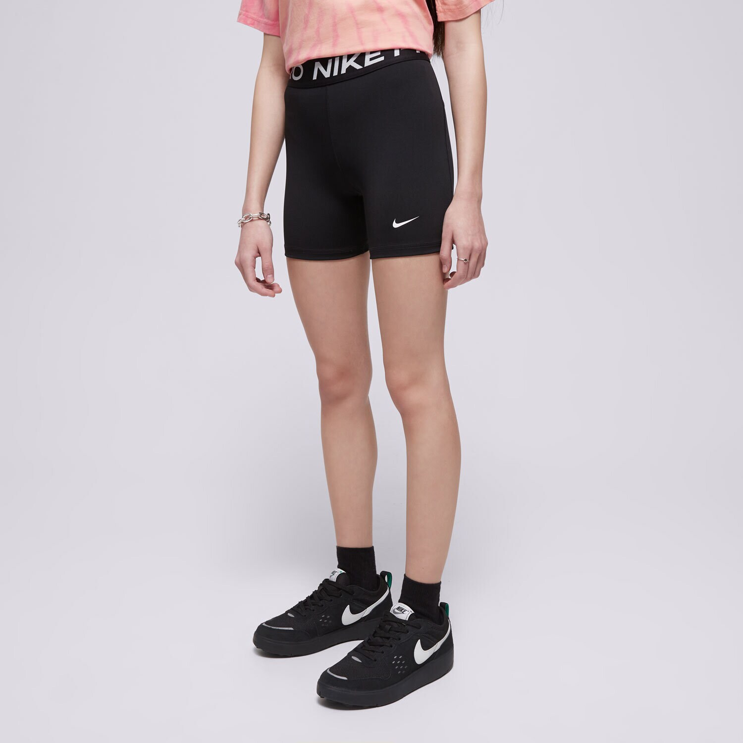 Pantaloni scurți și rochii pentru copii NIKE GIRLS' PRO 3" SHORTS JUNIOR GIRL DA1033-010 Negru