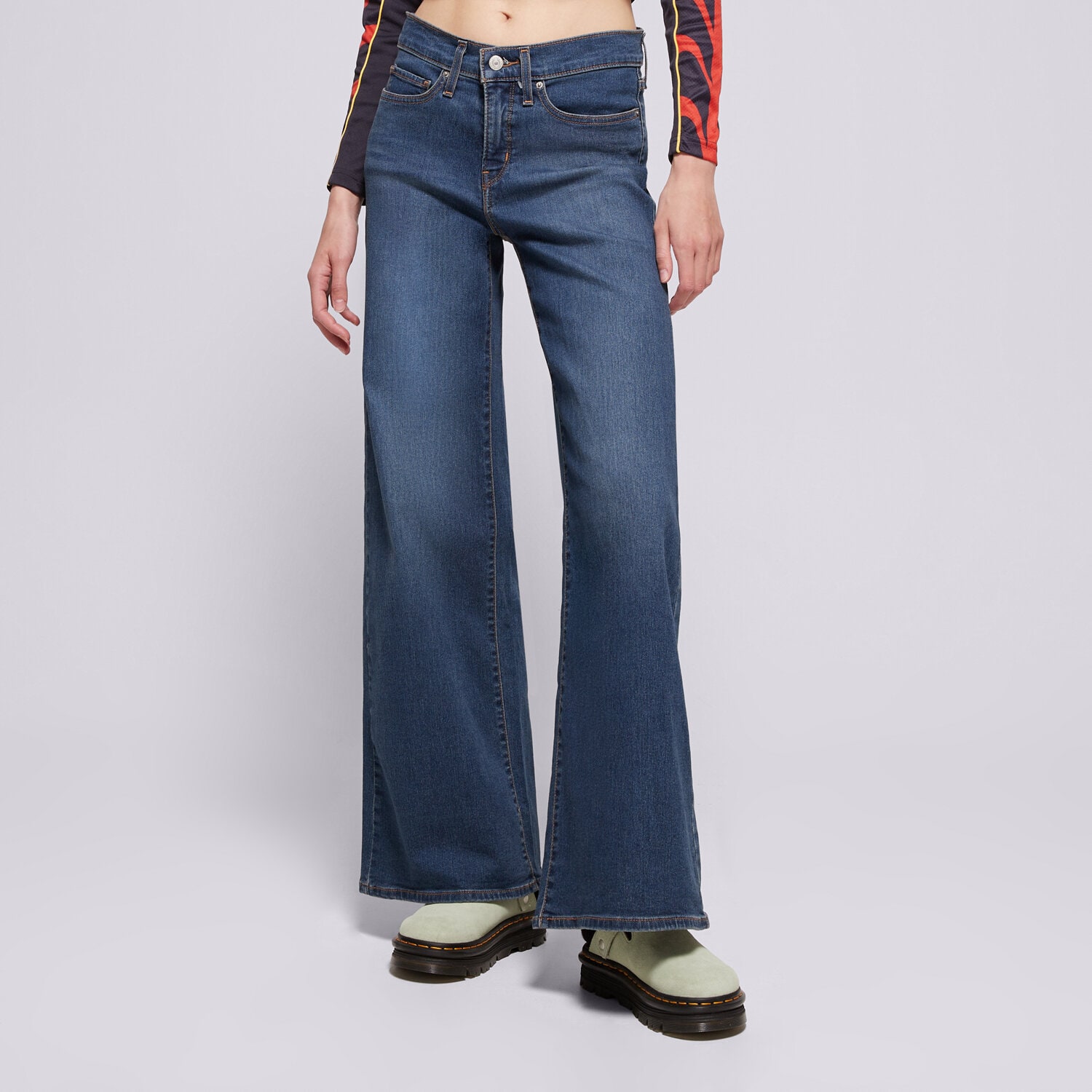 Femei pantaloni LEVI'S PANTALONI 318 SHAPING WIDE LEG 001PZ-0001 Albastru