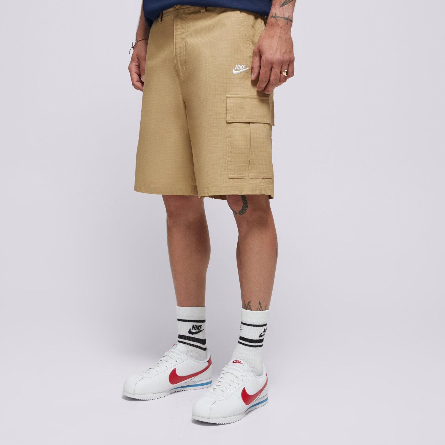 Femei pantaloni scurți NIKE PANTALONI SCURȚI M NK CLUB WVN CARGO SHORT FN3517-298 Bej