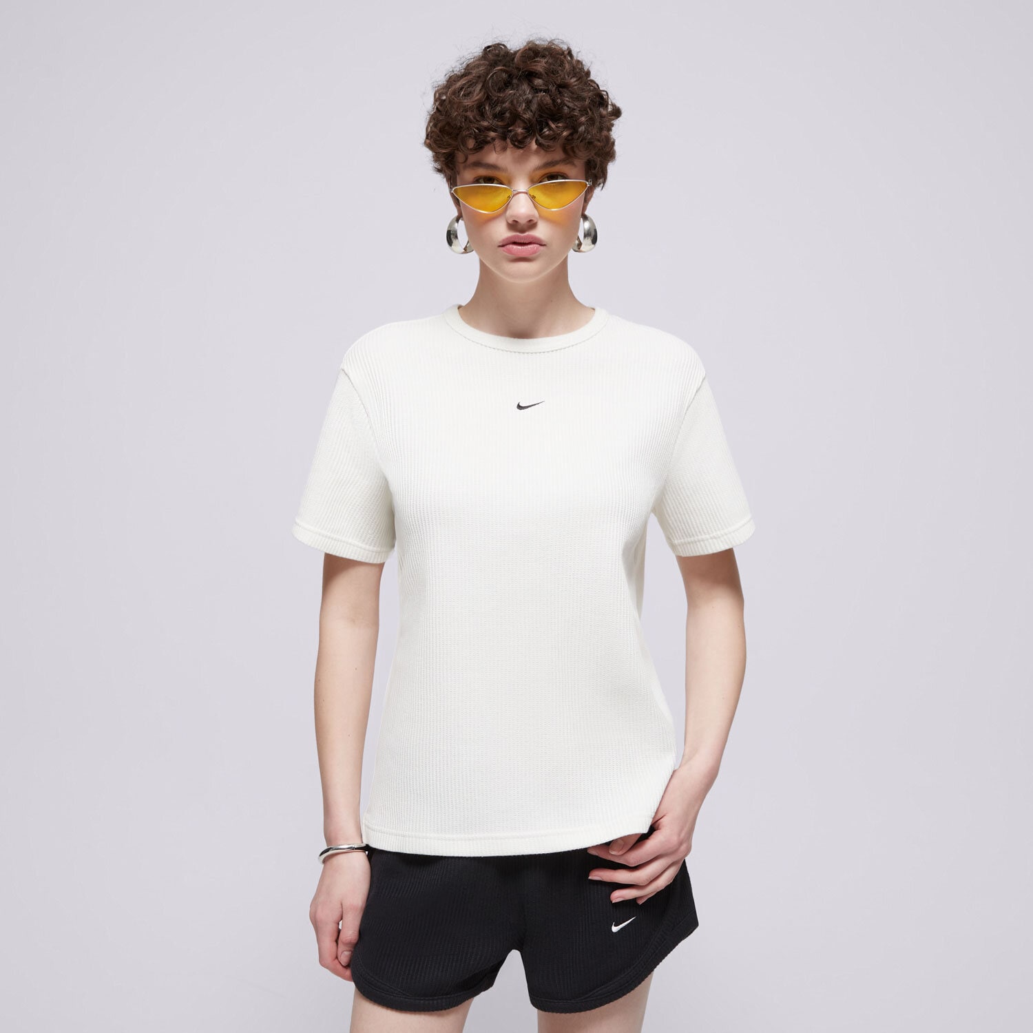 Femei tricou NIKE TRICOU W NSW NK CHLL WFL SS TOP HJ3838-134 cremă