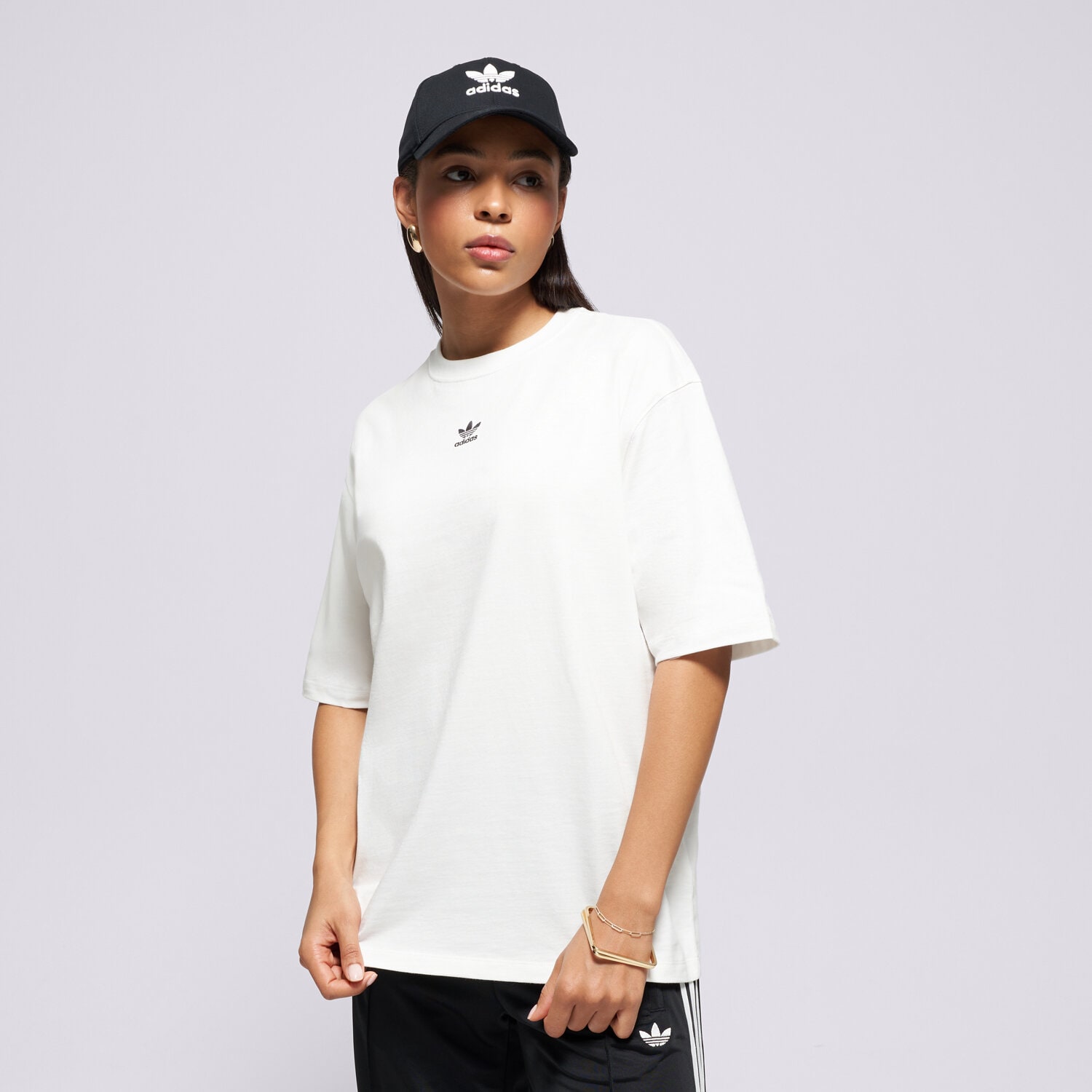 Femei tricou ADIDAS TRICOU ESS BOYFR TEE JC8967 Alb