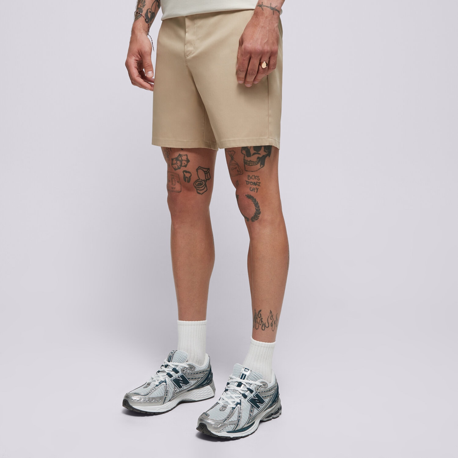Femei pantaloni scurți NEW BALANCE PANTALONI SCURȚI   ATHLETICS STANDARD SHORT 7" MS51583SOT Bej