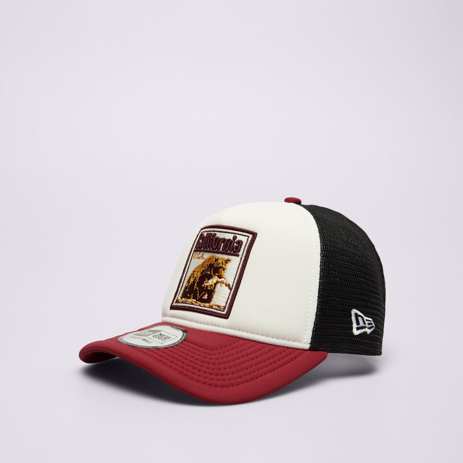 Bărbați șapcă NEW ERA CACIULA GRAPHIC PATCH TRUCKER NEW ERA 60667593 Alb