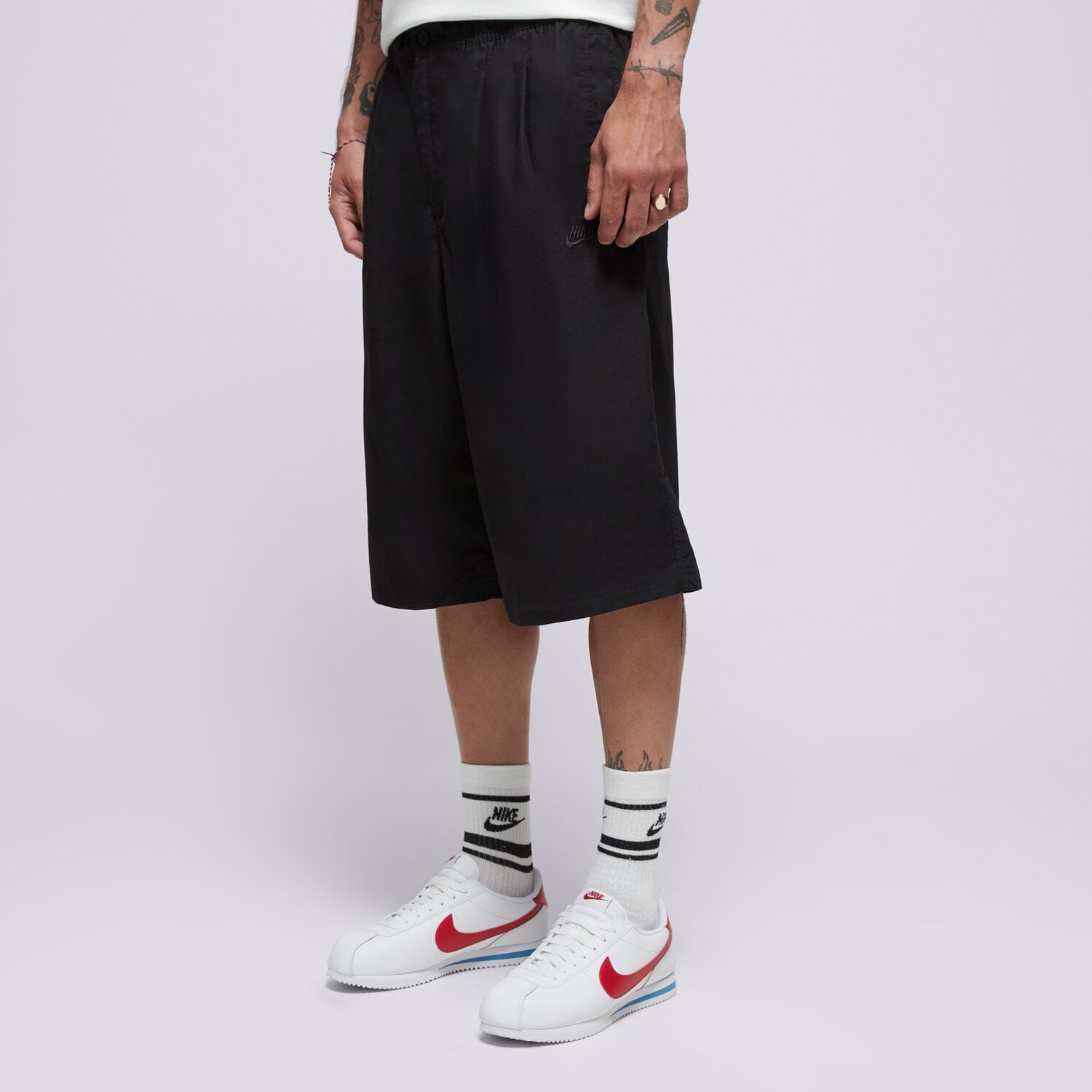 Femei pantaloni scurți NIKE PANTALONI SCURȚI M NK CLUB SEOUL SHORT OS HJ2540-010 Negru