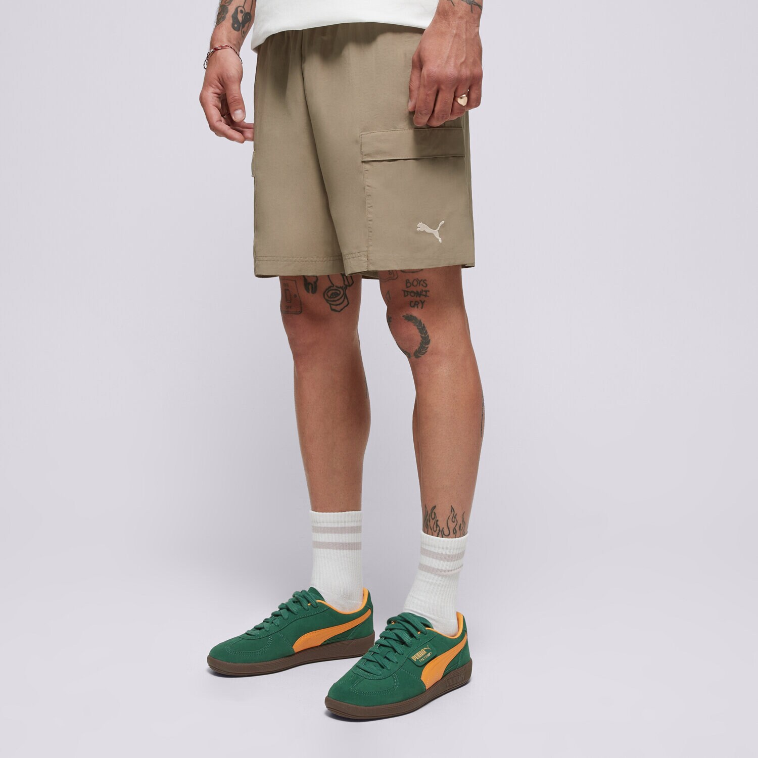 Femei pantaloni scurți PUMA PANTALONI SCURȚI WARDROBE ESS RELAXED CARGO SHORTS 6" W 629656 83 Bej