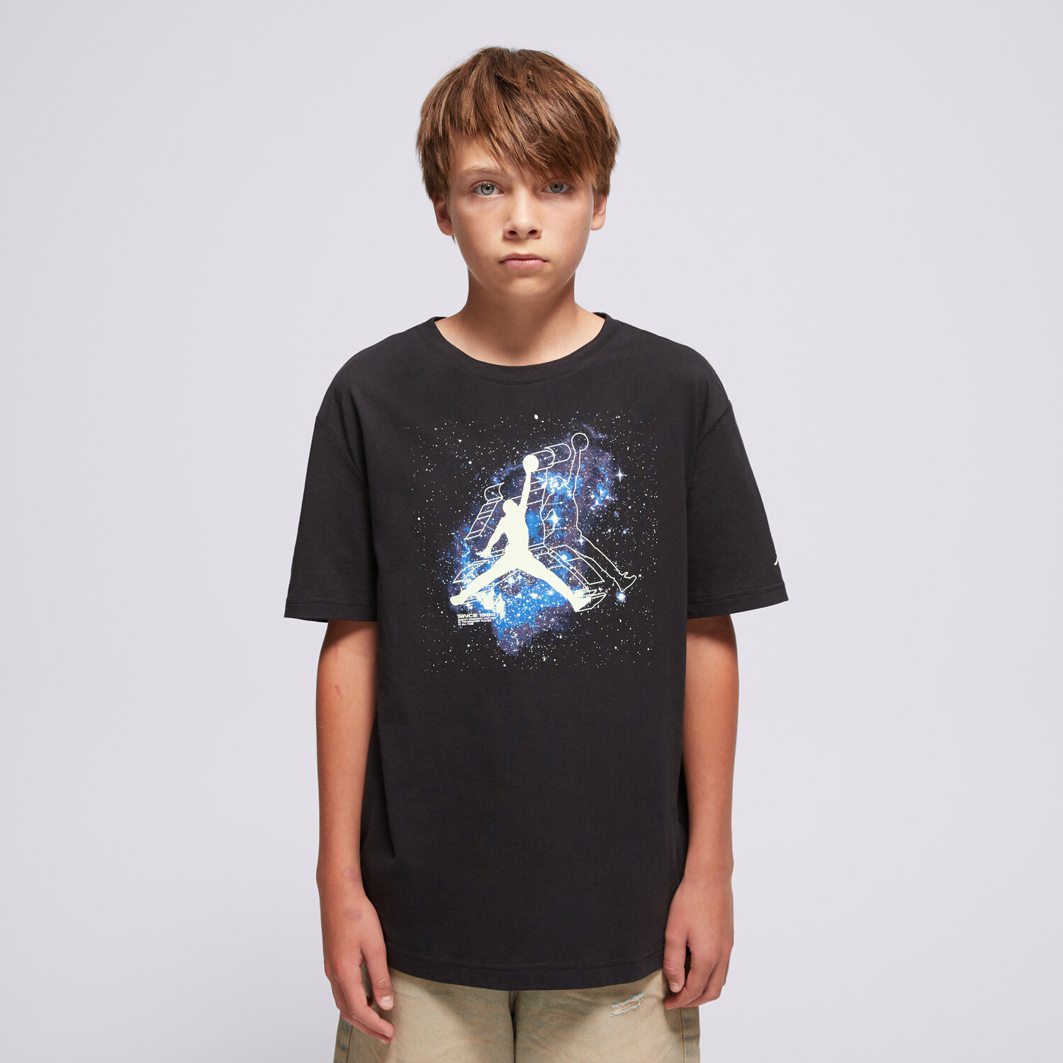 Copii tricou JORDAN TRICOU JDB SKY IS NOT THE LIMIT GLOW BOY 95D948-023 Negru