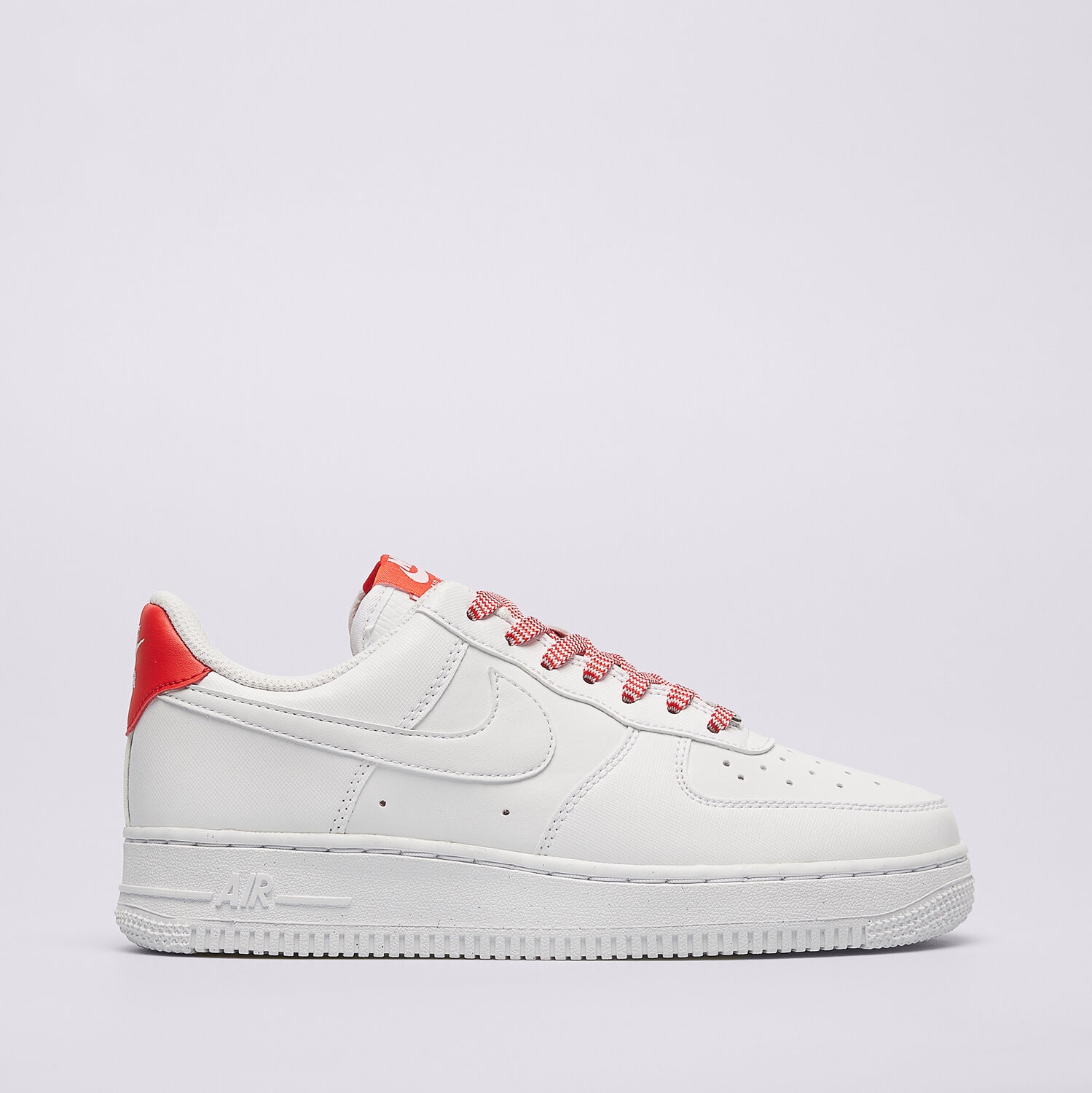 Femei pantofi sport NIKE W AIR FORCE 1 '07 NEXT NATURE IB7167-103 Alb