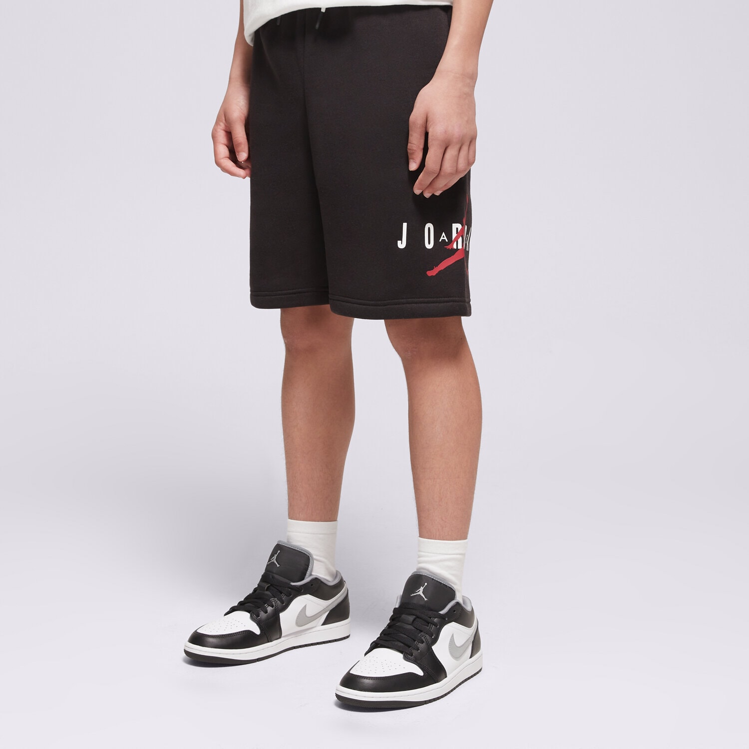 Pantaloni scurți și rochii pentru copii JORDAN PANTALONI SCURȚI JDB   JUMPMAN SUSTAINABLE SHORT BOY 95B911-023 Negru