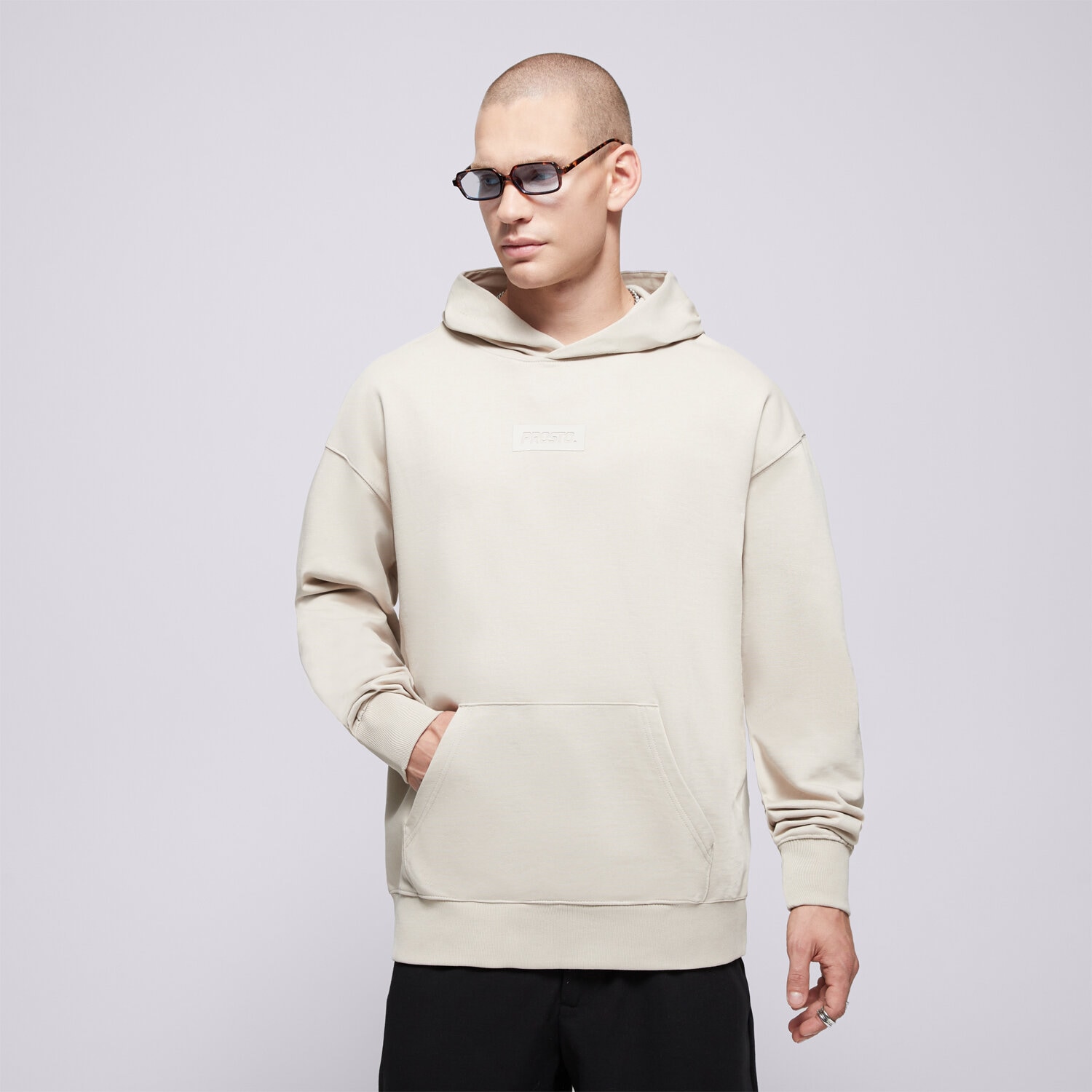 Bărbați bluză PROSTO BLUZĂ CU GLUGĂ HOODIE BOX 2.0 KL251MSWE2091 Bej