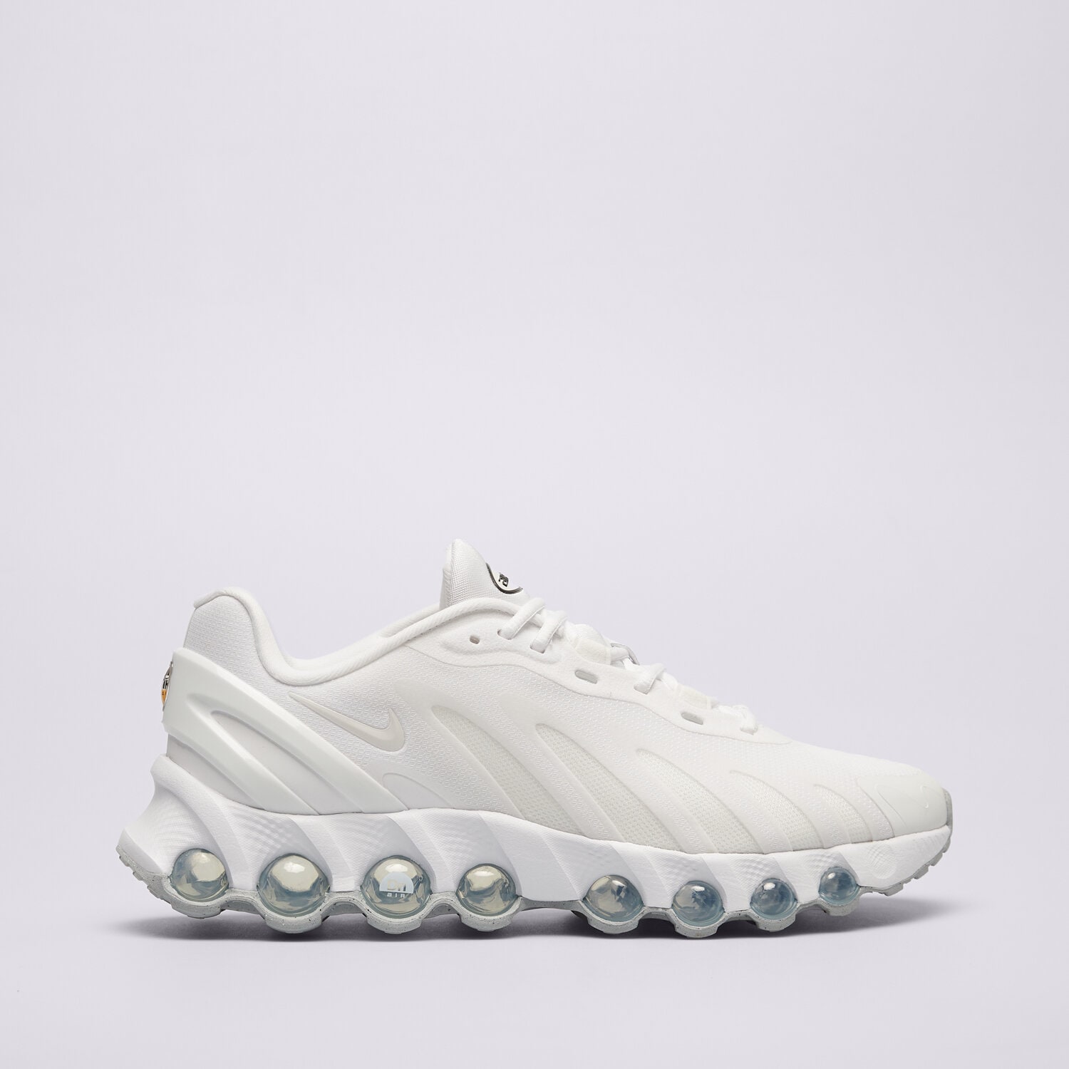 Barbați pantofi sport NIKE AIR MAX DN8 FQ7860-103 Alb