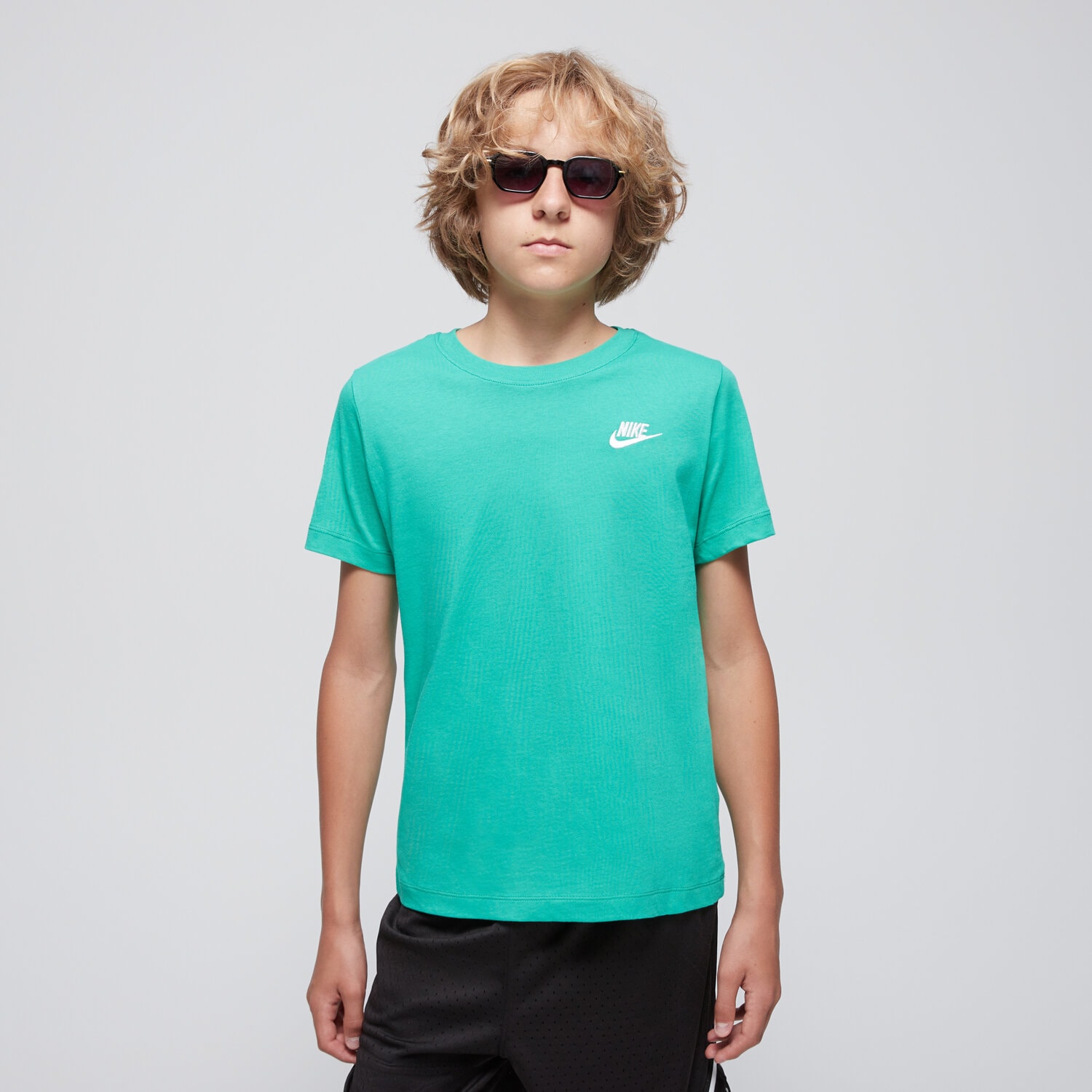 Copii tricou NIKE TRICOU K NSW TEE EMB FUTURA LBR BOY FZ5177-324 Verde