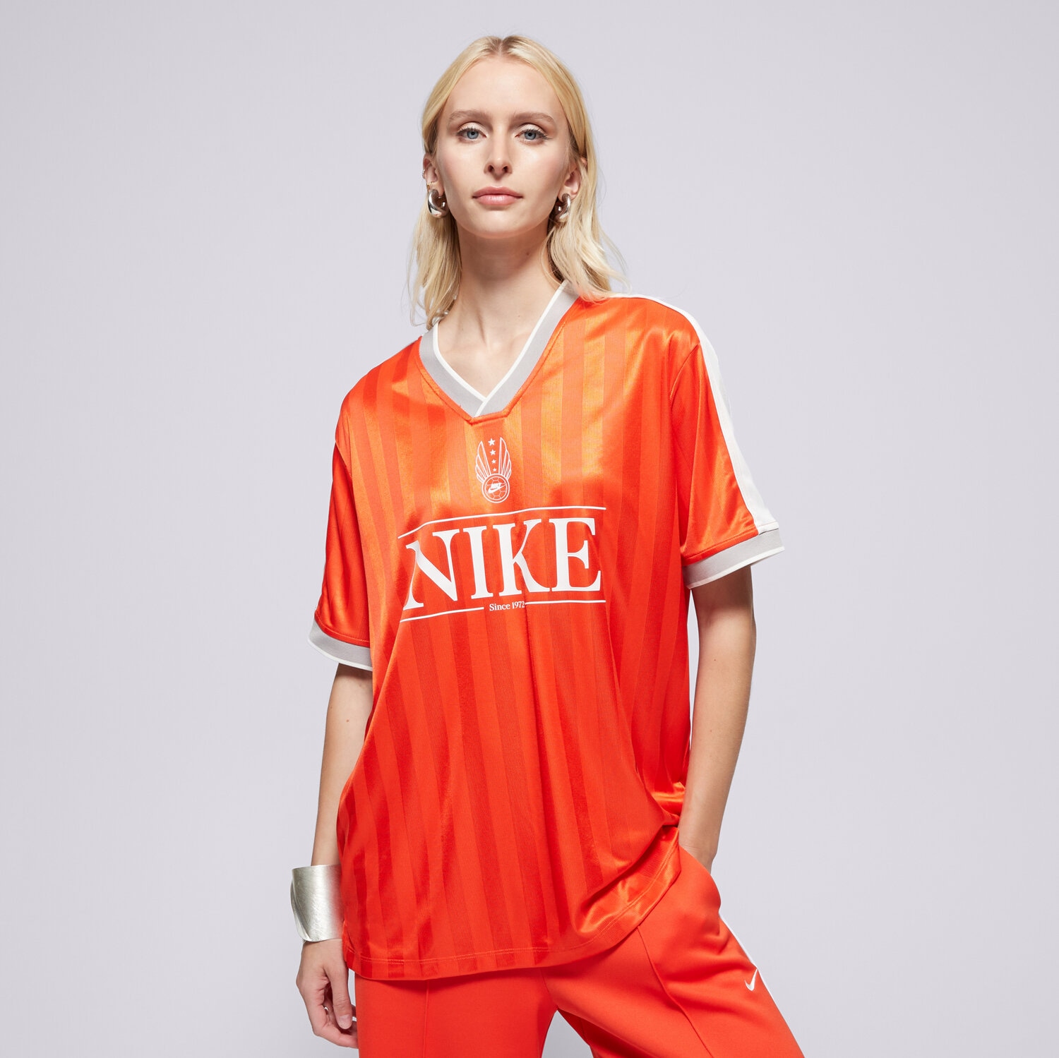 Femei tricou NIKE TRICOU W NSW V NECK JERSEY IH8504-633 Negru