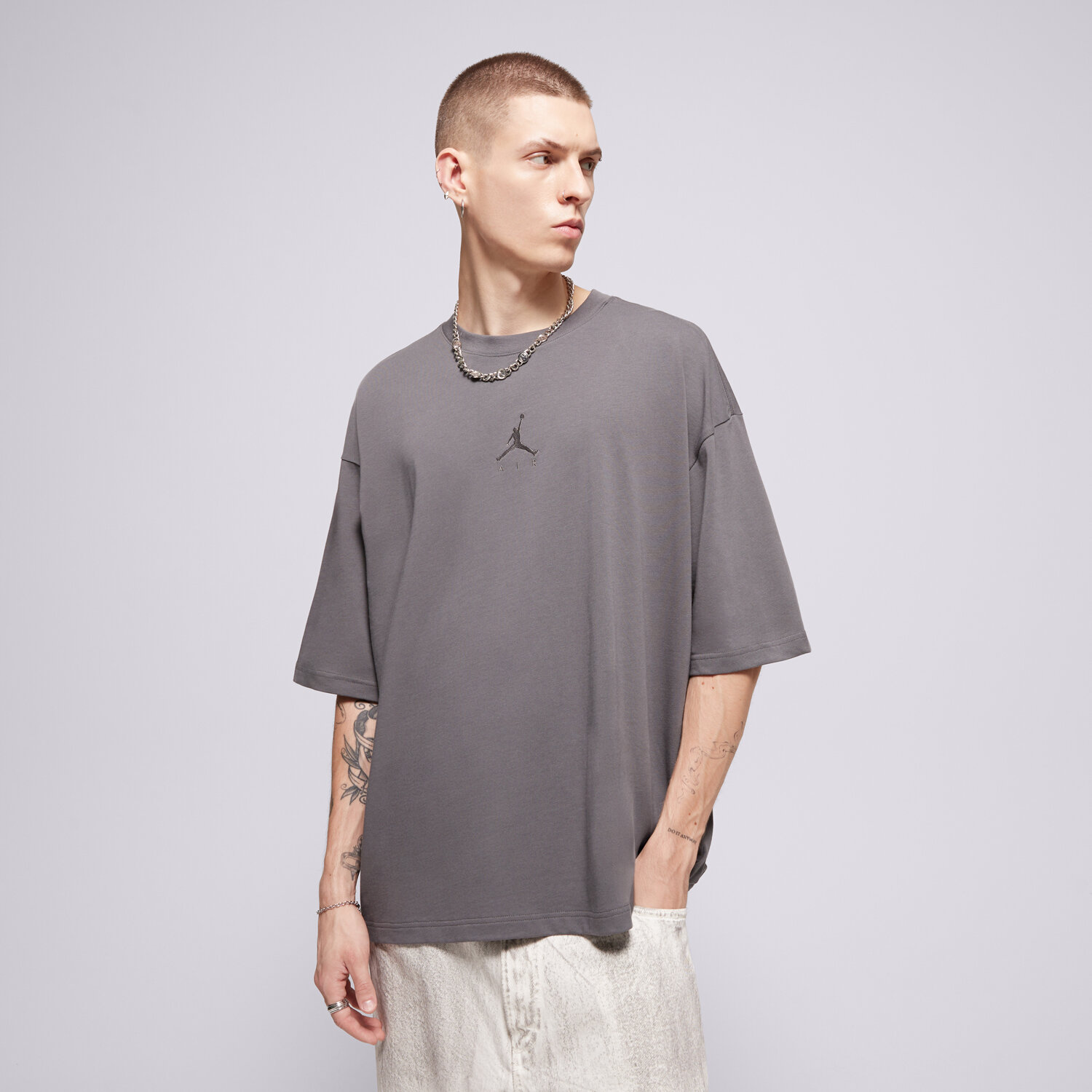 Bărbați tricou JORDAN TRICOU JORDAN FLIGHT ESSENTIALS IB7345-068 Gri