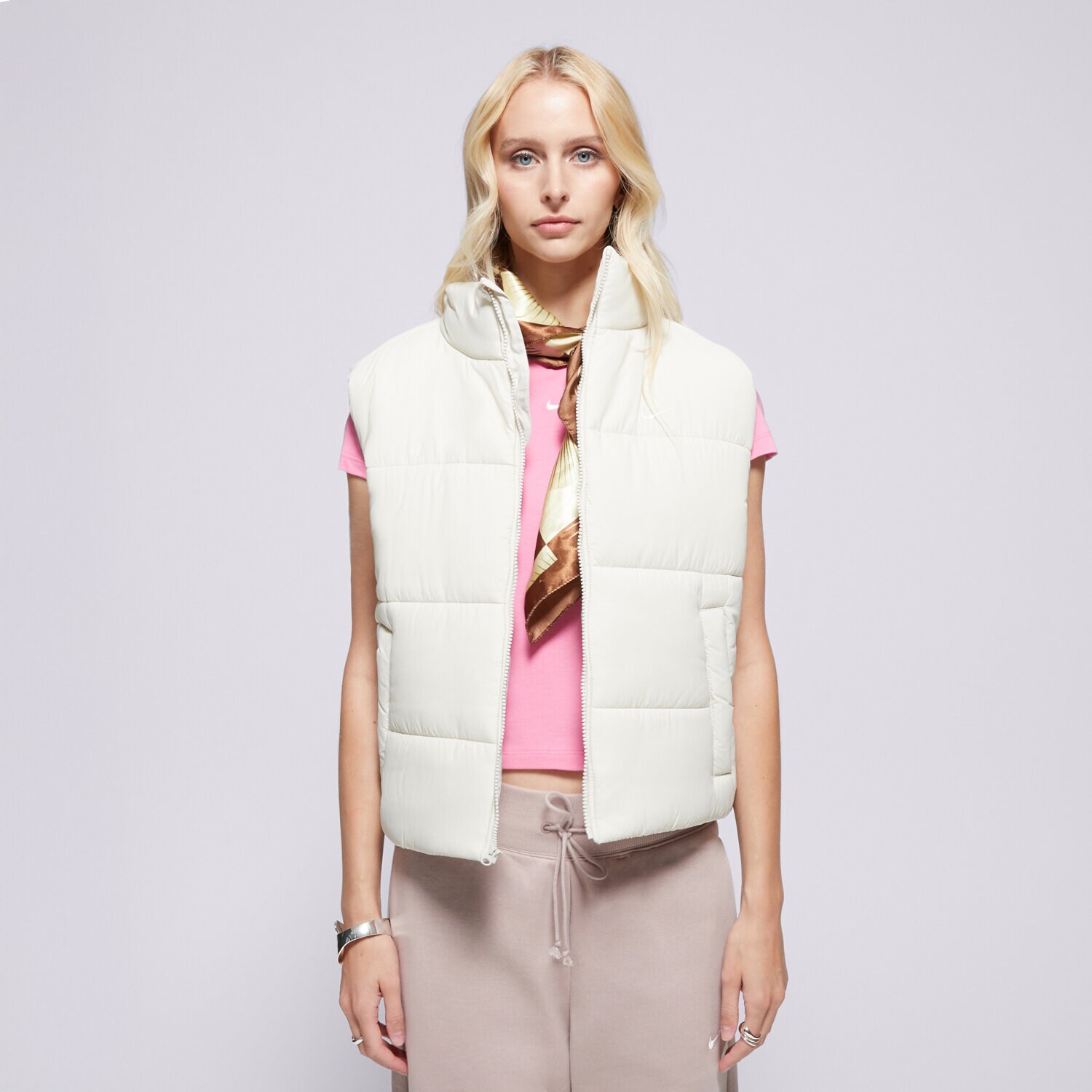 Femei veste NIKE VESTĂ W NSW TF SYNFL NK CLSC VEST FZ5922-072 Bej