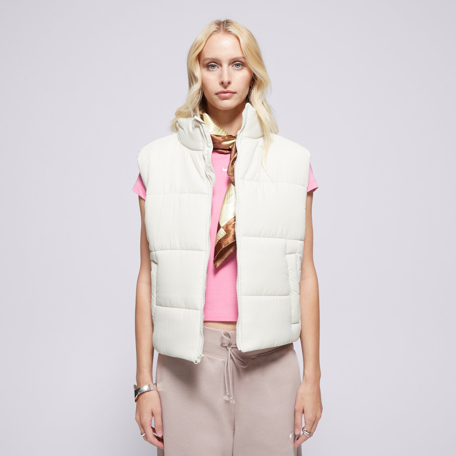 Femei veste NIKE VESTĂ W NSW TF SYNFL NK CLSC VEST FZ5922-072 Bej