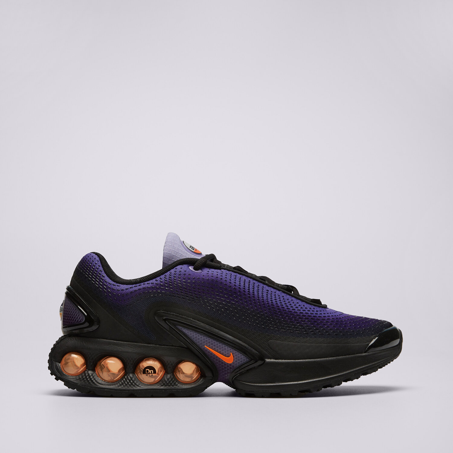 Barbați pantofi sport NIKE AIR MAX DN SE HF5531-500 Negru