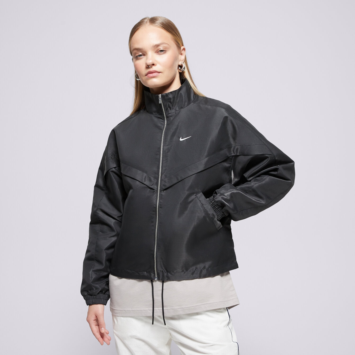 Femei jachetă NIKE JACHETĂ W NSW NK LIQ SHINE WR JKT HV2467-010 Negru