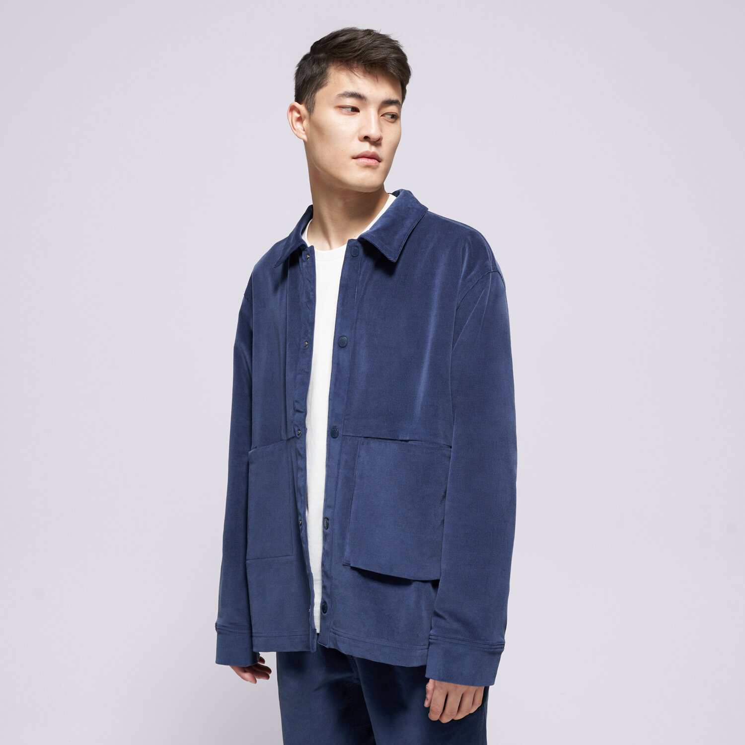 Bărbați tricou NEW BALANCE CĂMAșĂ STRETCH CORDUROY OVERSHIRT MT53524NNY Bleumarin