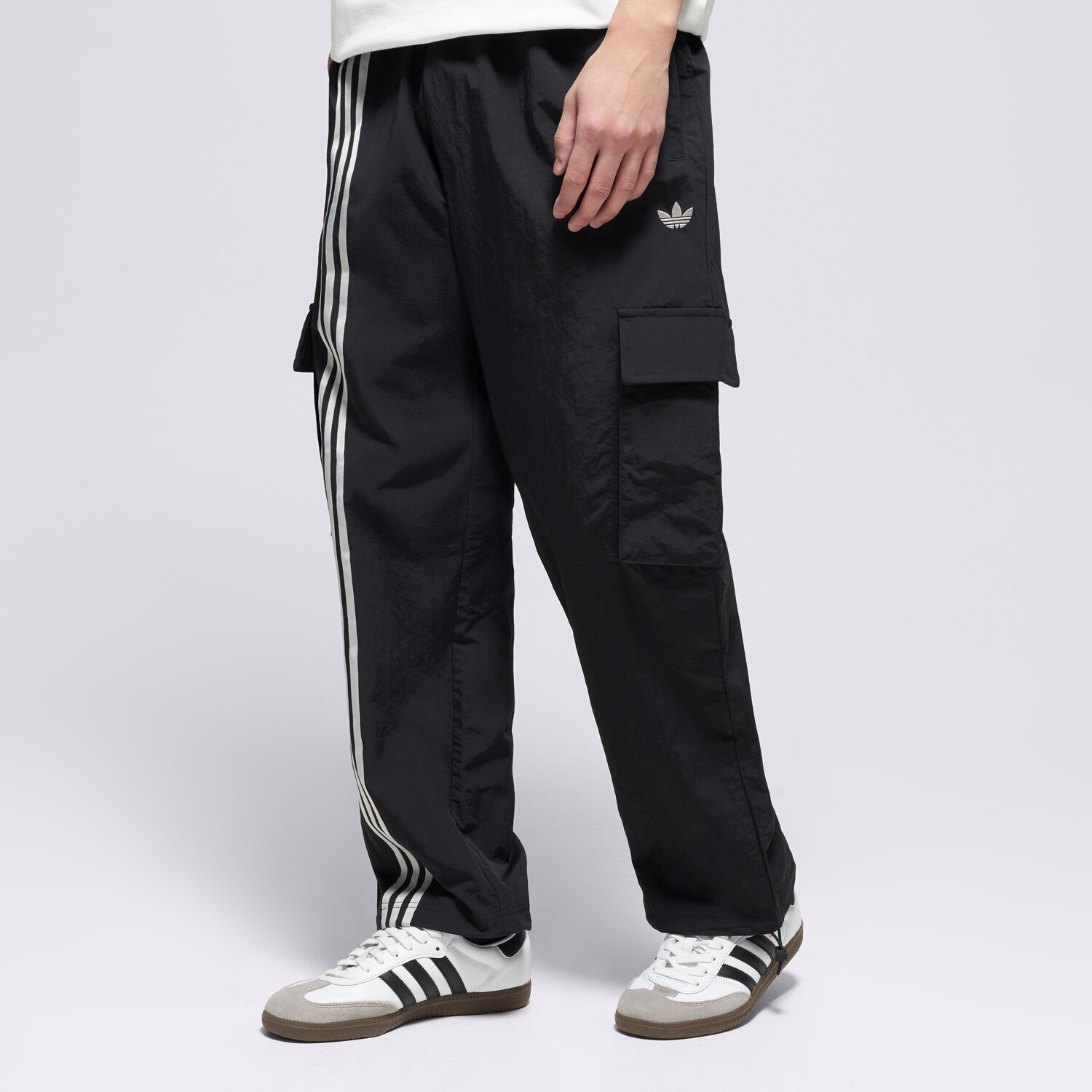 Bărbați pantaloni ADIDAS PANTALONI  FRONT ST CARGO JV9892 Negru