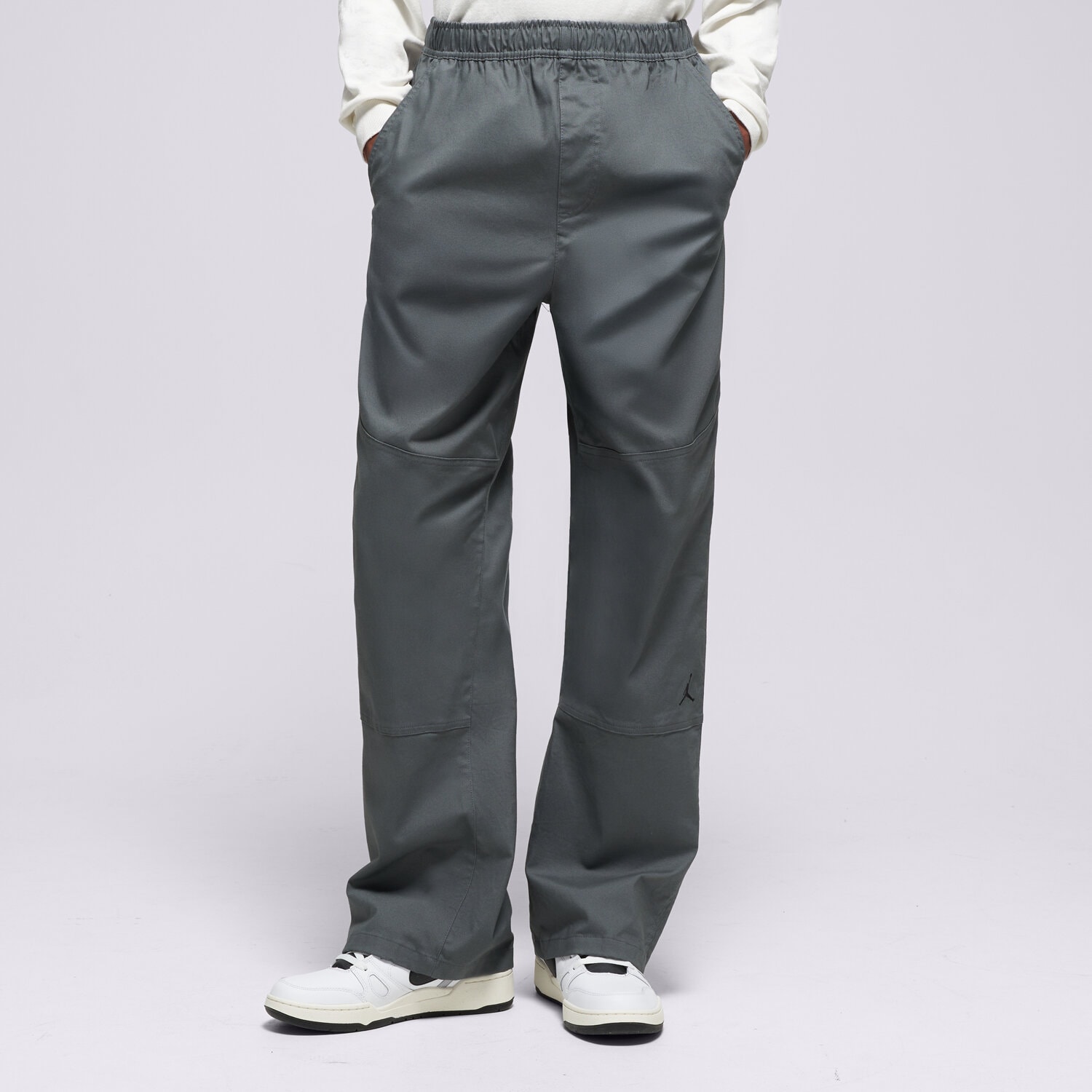 Bărbați pantaloni JORDAN PANTALONI  JORDAN ESSENTIALS HF9329-068 Gri