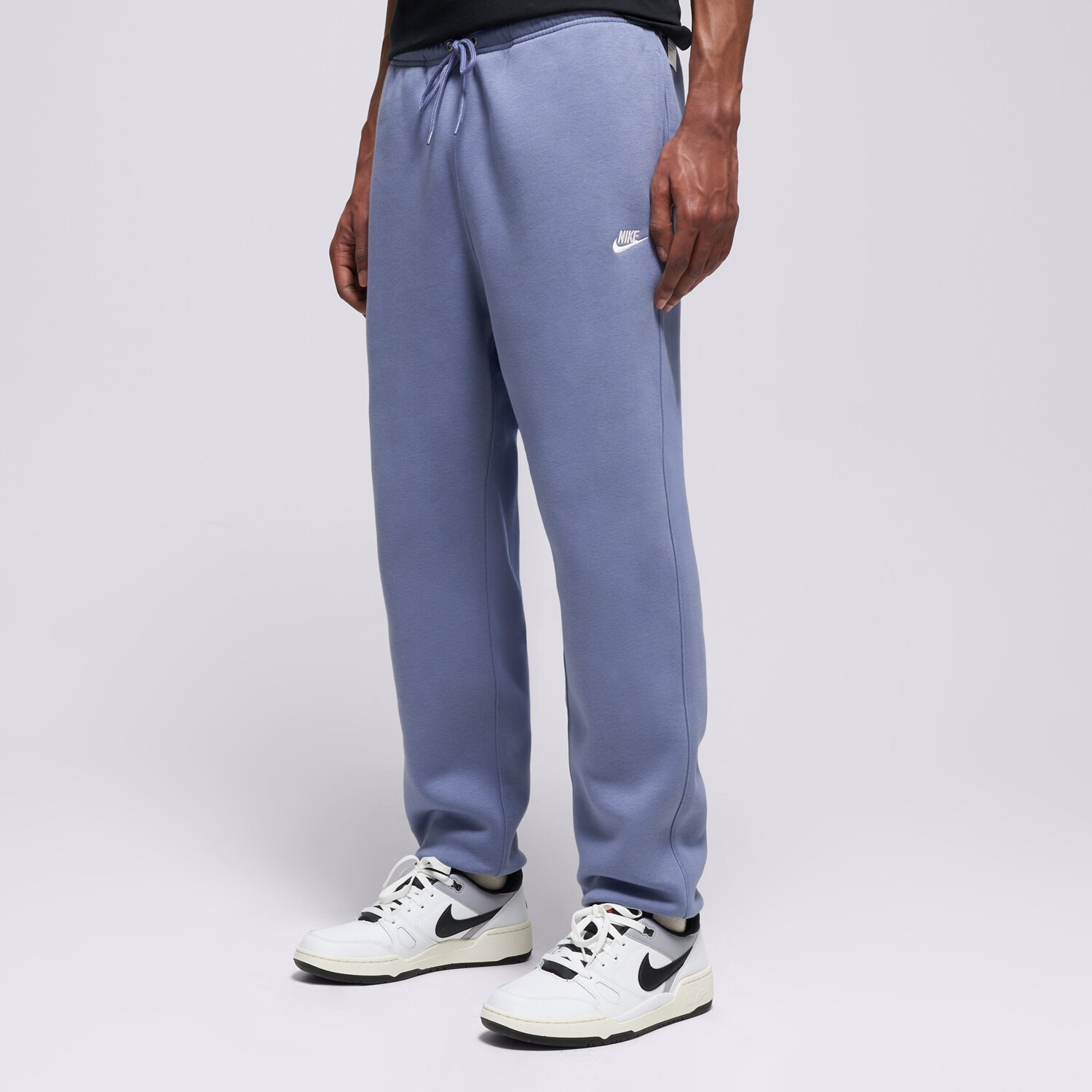 Bărbați pantaloni NIKE PANTALONI  M NK CLUB BB JOGGER FN3787-499 Albastru