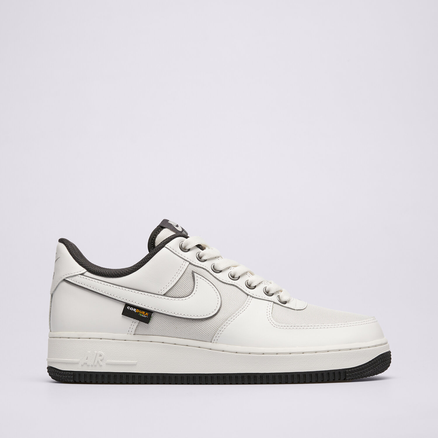 Barbați pantofi sport NIKE AIR FORCE 1 '07 LV8 WNT IM6001-121 Alb