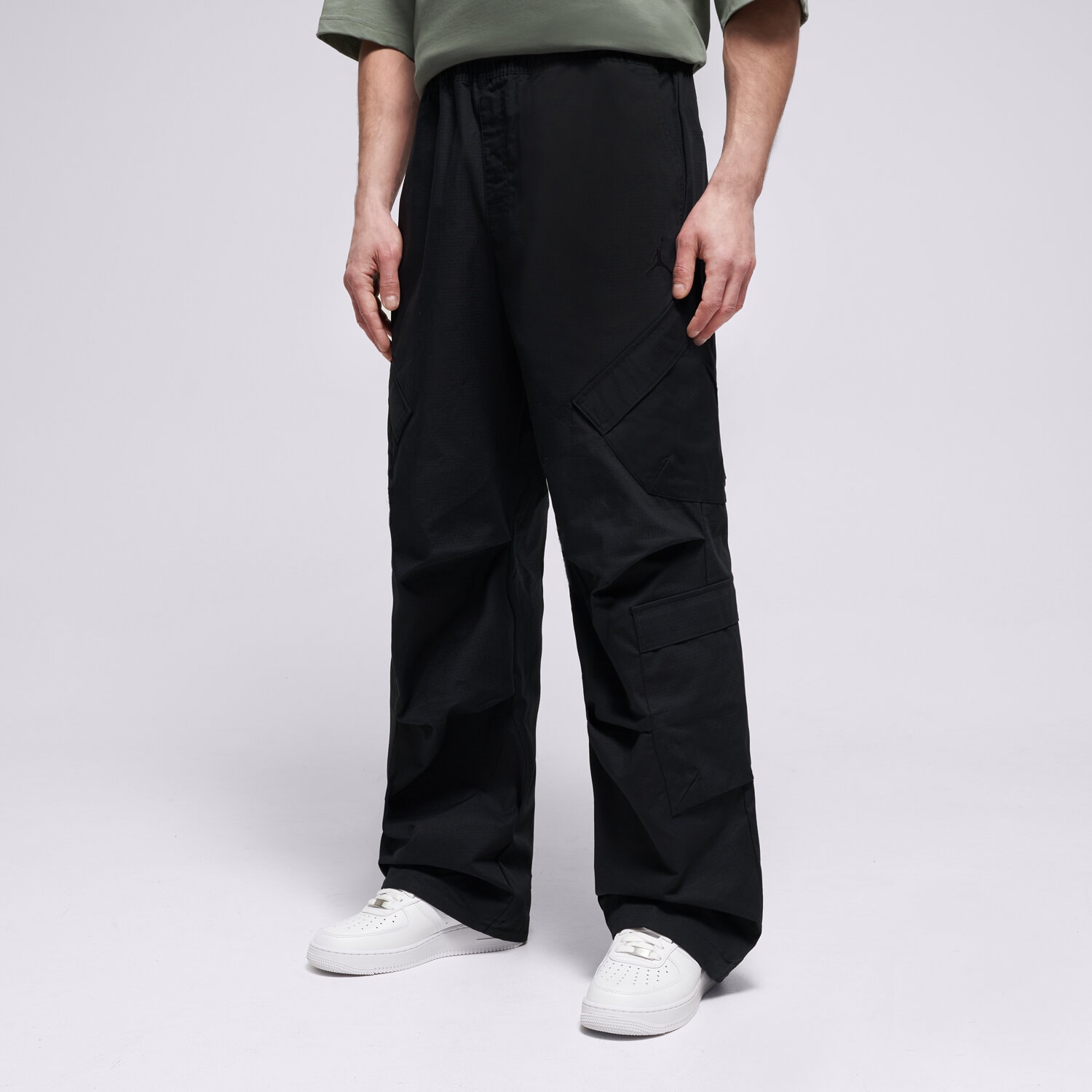 Bărbați pantaloni JORDAN PANTALONI  JORDAN FLIGHT HV0530-010 Negru