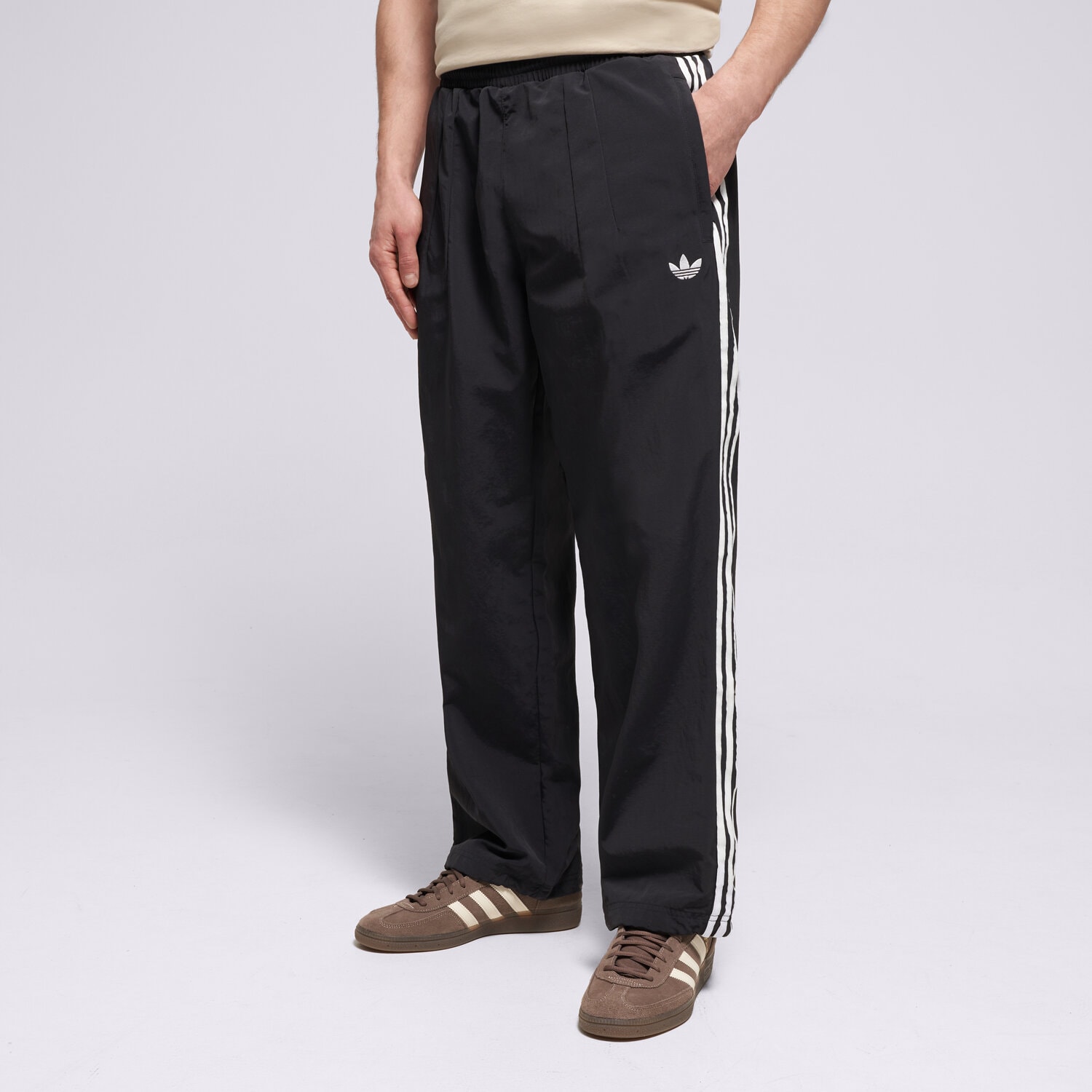 Bărbați pantaloni ADIDAS PANTALONI  TAILORED PT KE3589 Negru