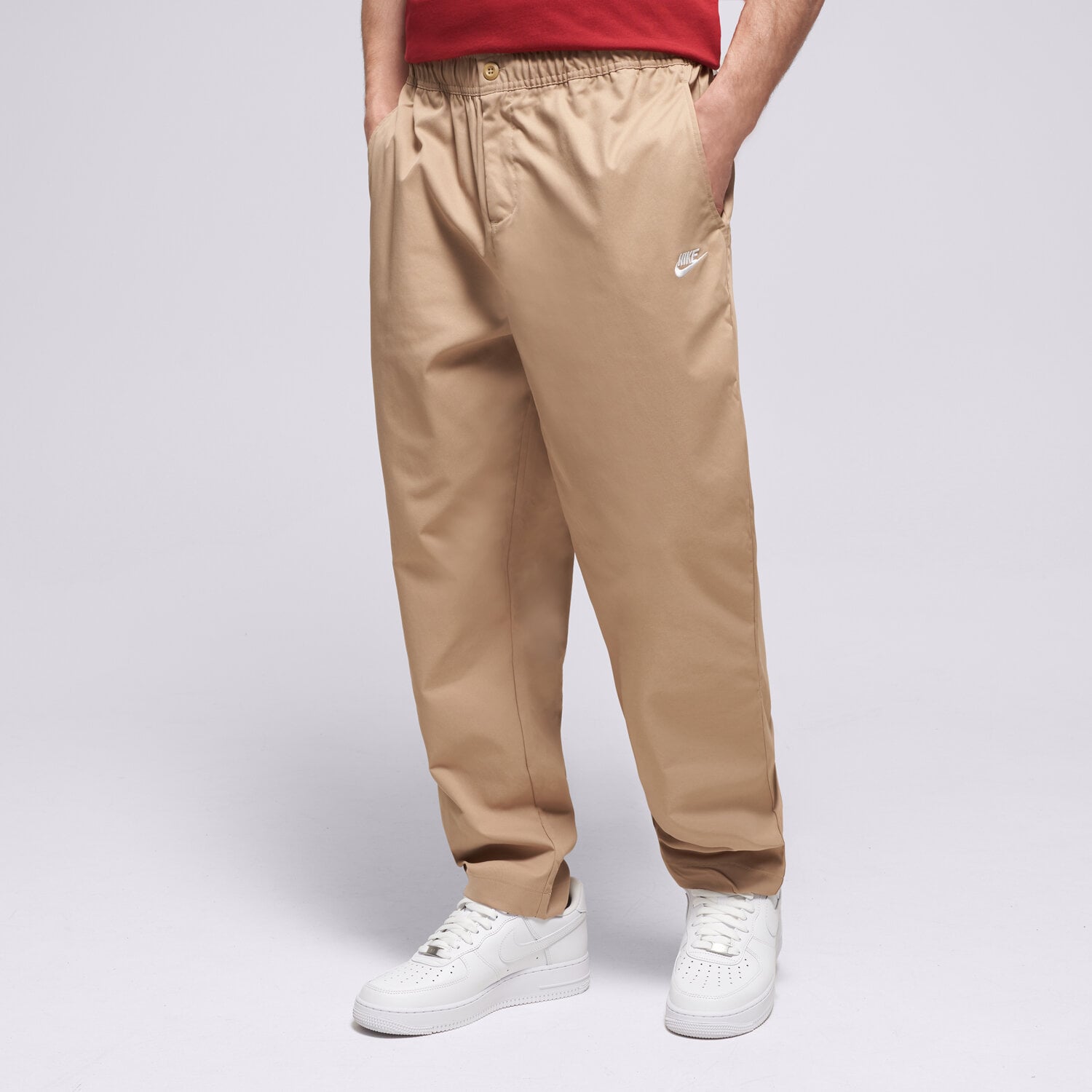 Bărbați pantaloni NIKE PANTALONI  M NK CLUB WVN TAPER PANT HJ1997-298 Bej