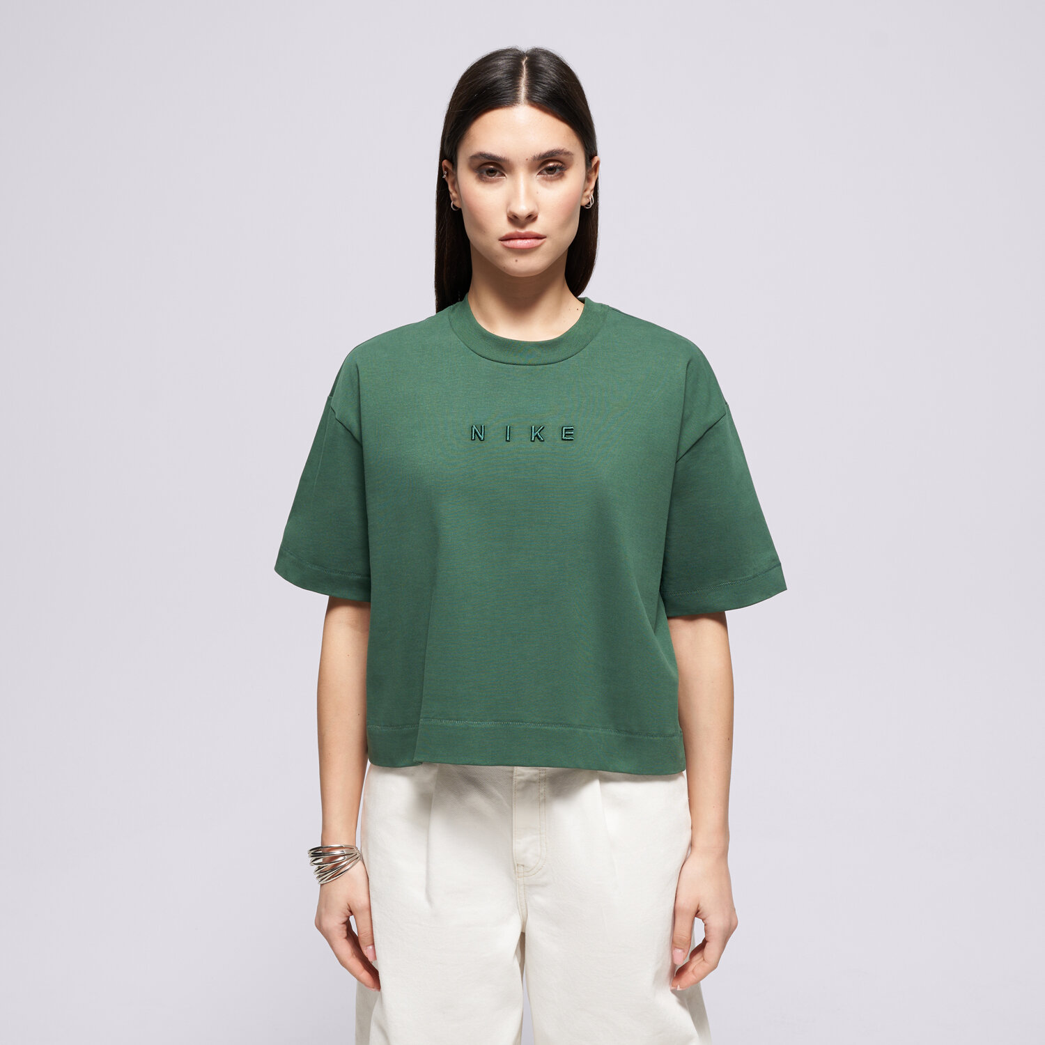 Femei tricou NIKE TRICOU LUXE SS TEE BOXY W NSW HV4955-323 Verde