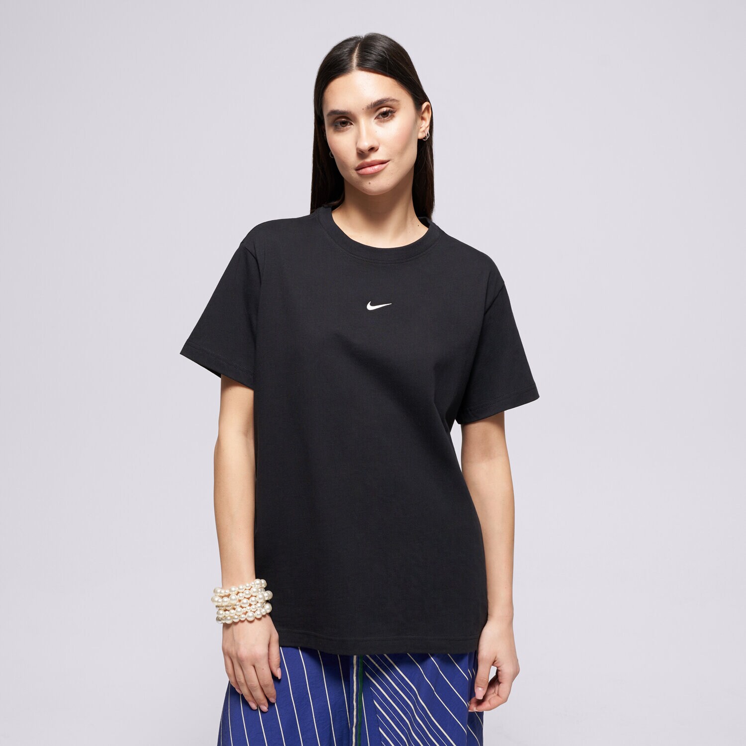 Femei tricou NIKE TRICOU CLASSIC SS TEE W NSW IH7601-010 Negru