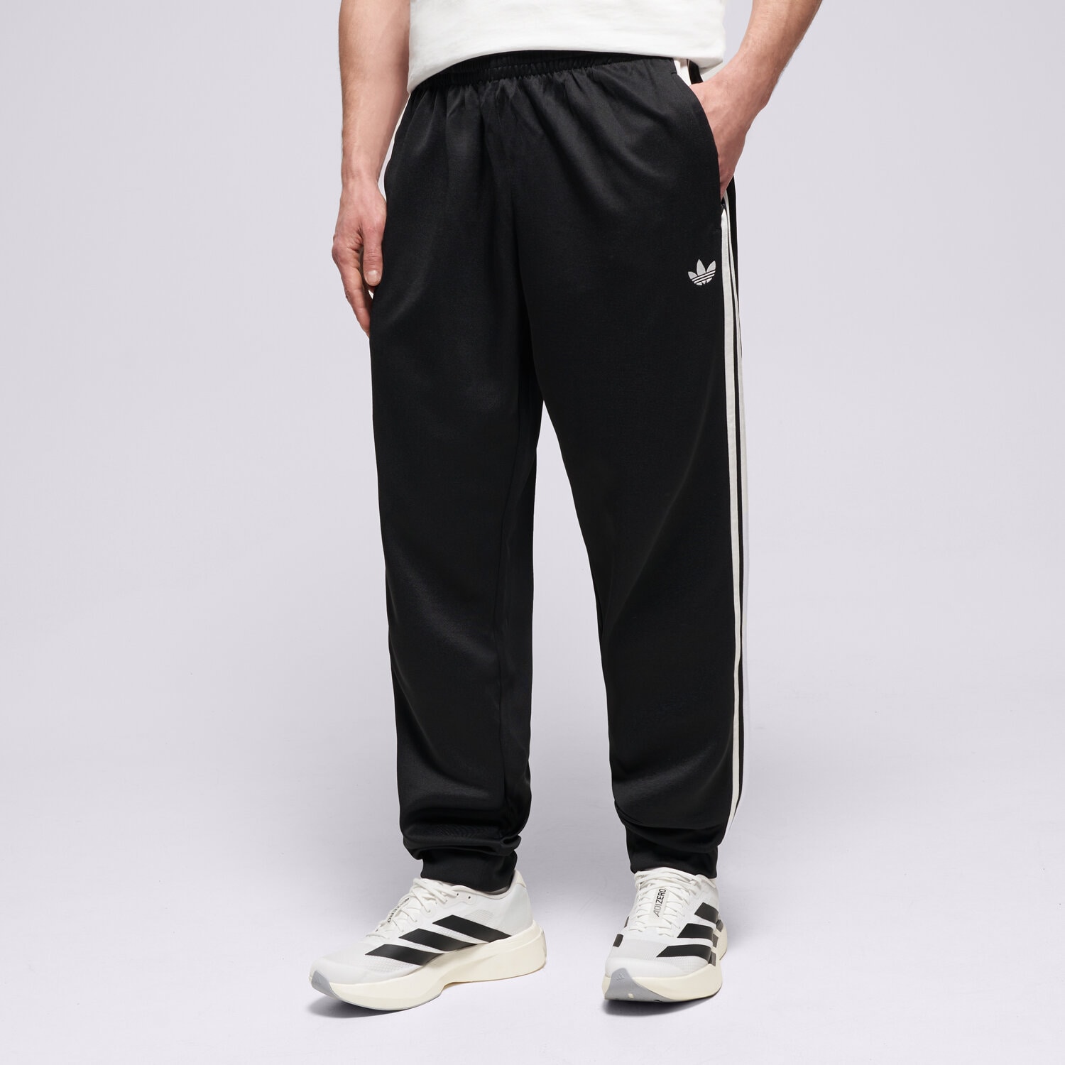 Bărbați pantaloni ADIDAS PANTALONI  SST TP KE3517 Negru