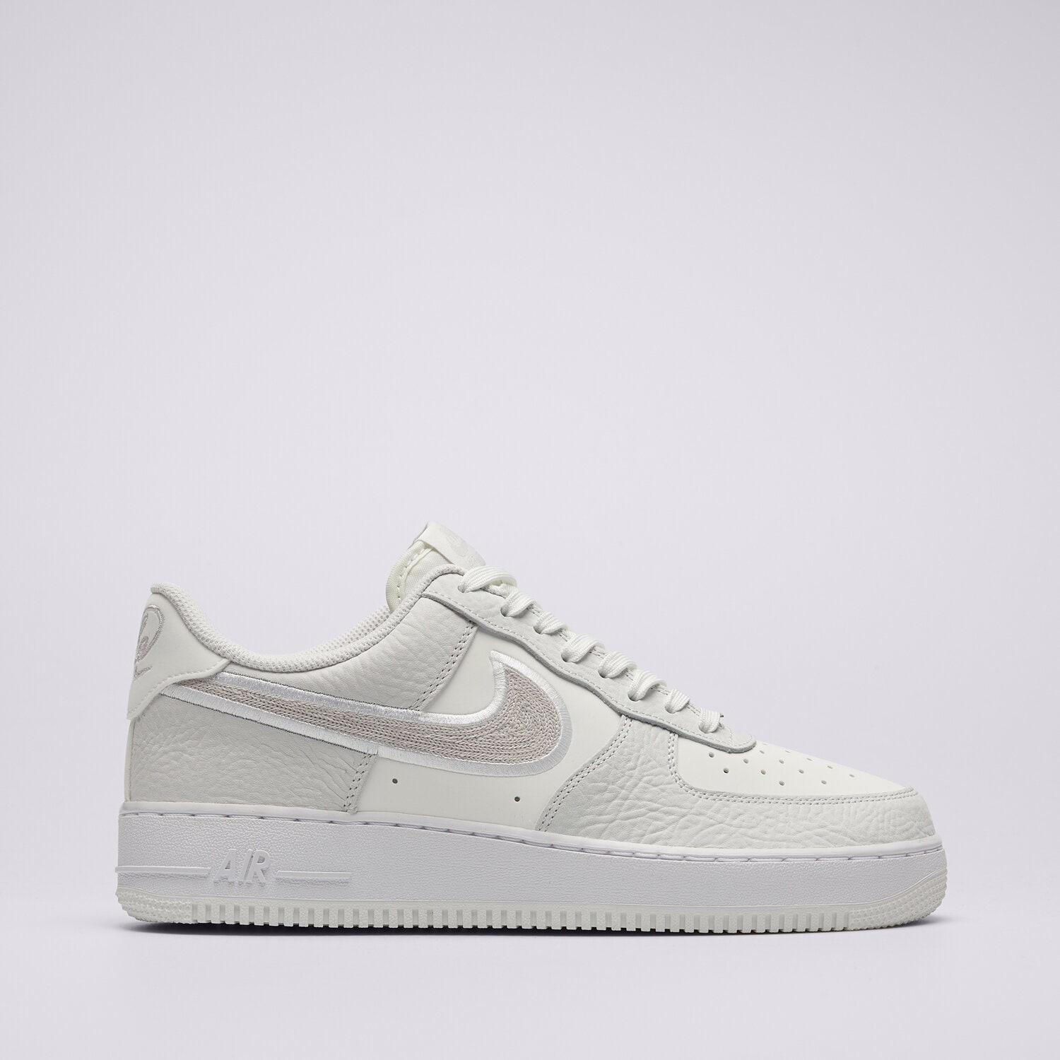 Barbați pantofi sport NIKE AIR FORCE 1 '07 LV8 IB6842-100 Gri