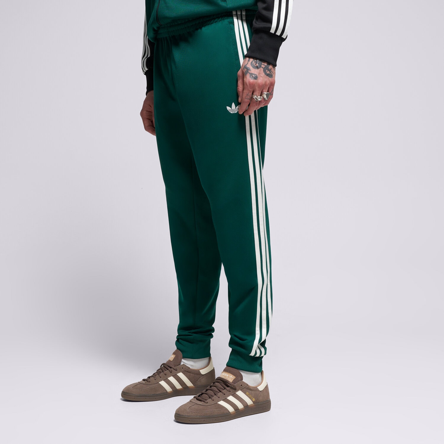 Bărbați pantaloni ADIDAS PANTALONI  SST TP KE3514 Verde