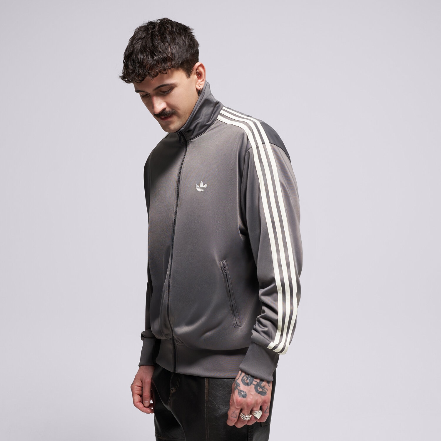 Bărbați bluză ADIDAS BLUZĂ FIREBIRD TT KE1645 Maro