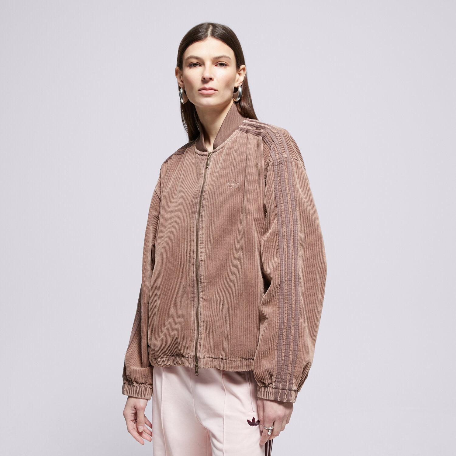 Femei jachetă ADIDAS JACHETĂ SST JKT KD8781 Maro