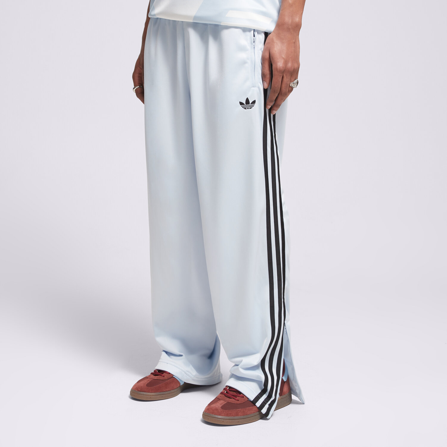Bărbați pantaloni ADIDAS PANTALONI  FIREBIRD TP KC8010 Albastru