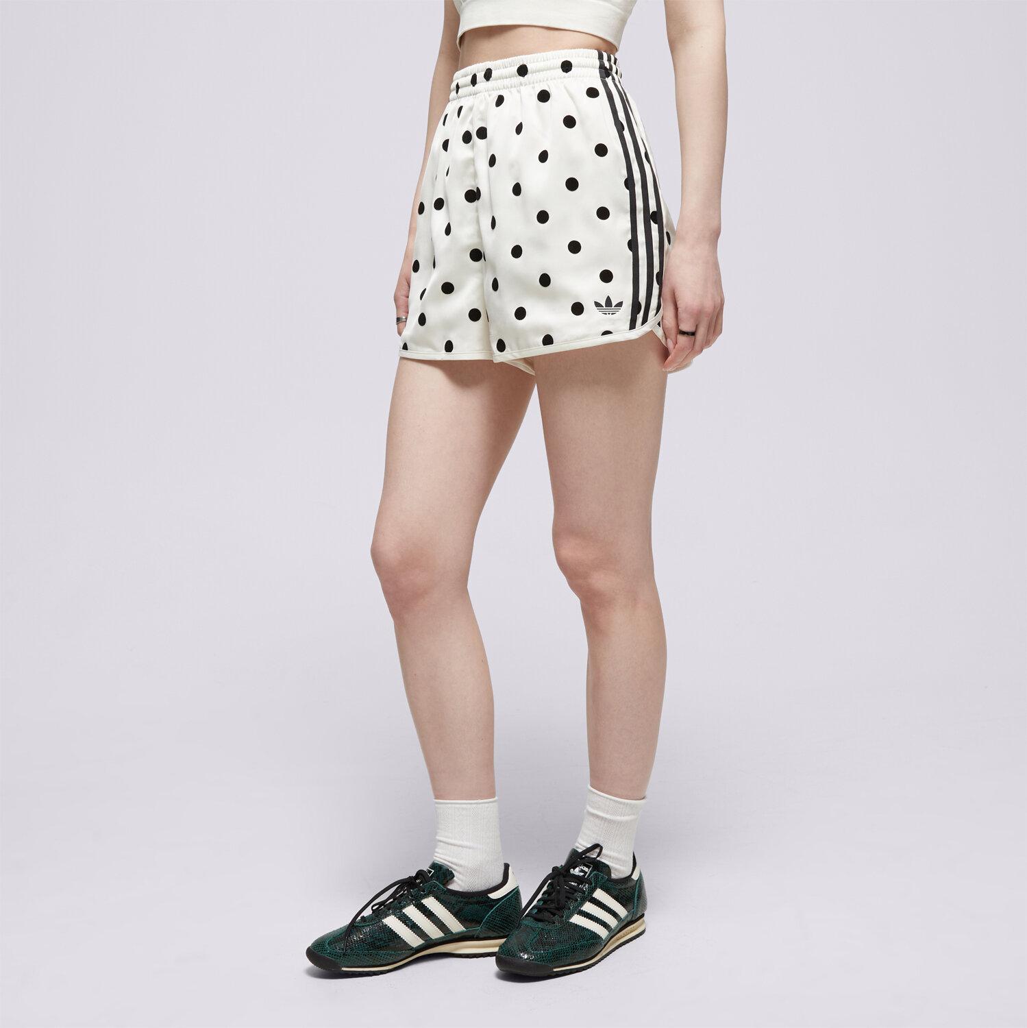 Femei pantaloni scurți ADIDAS PANTALONI SCURȚI SPRINTER SHORTS KV1171 Bej