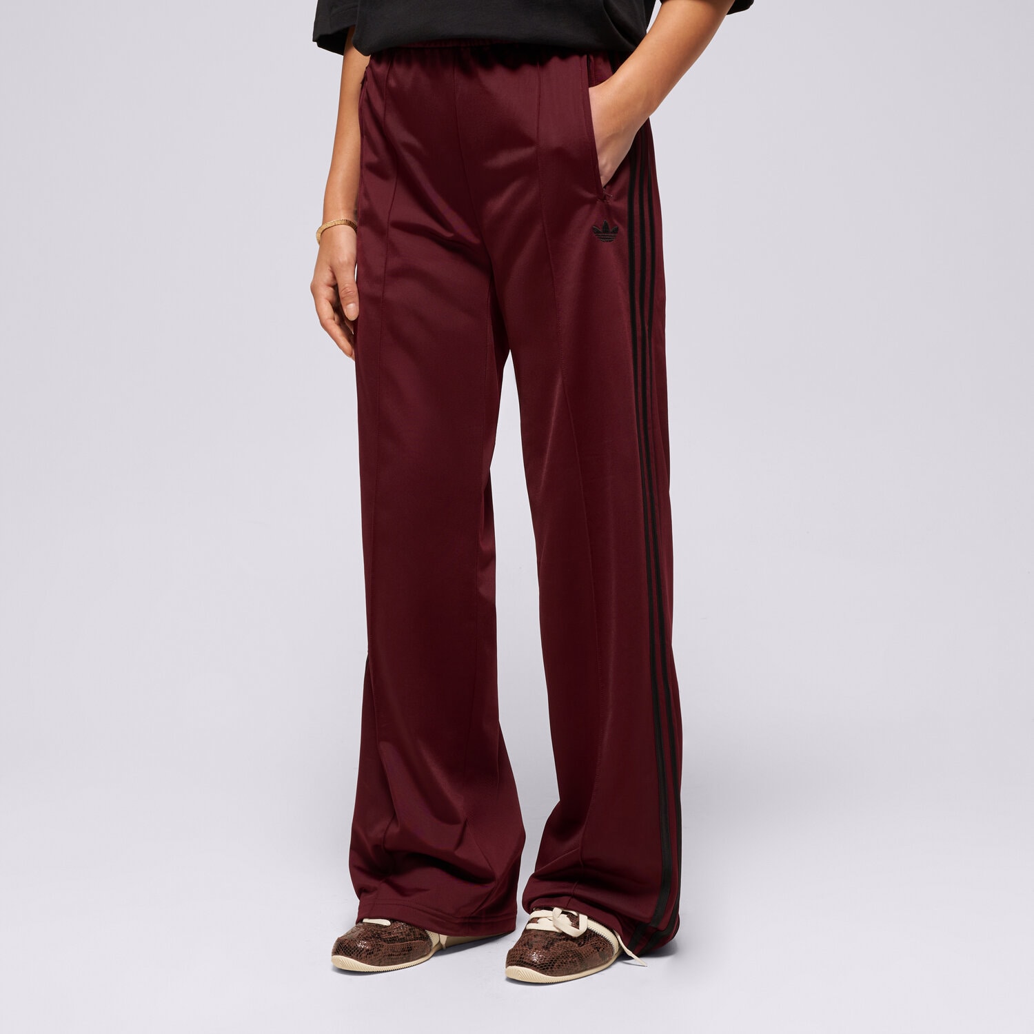Femei pantaloni ADIDAS PANTALONI  FB LOOSE TP KS4669 Violet