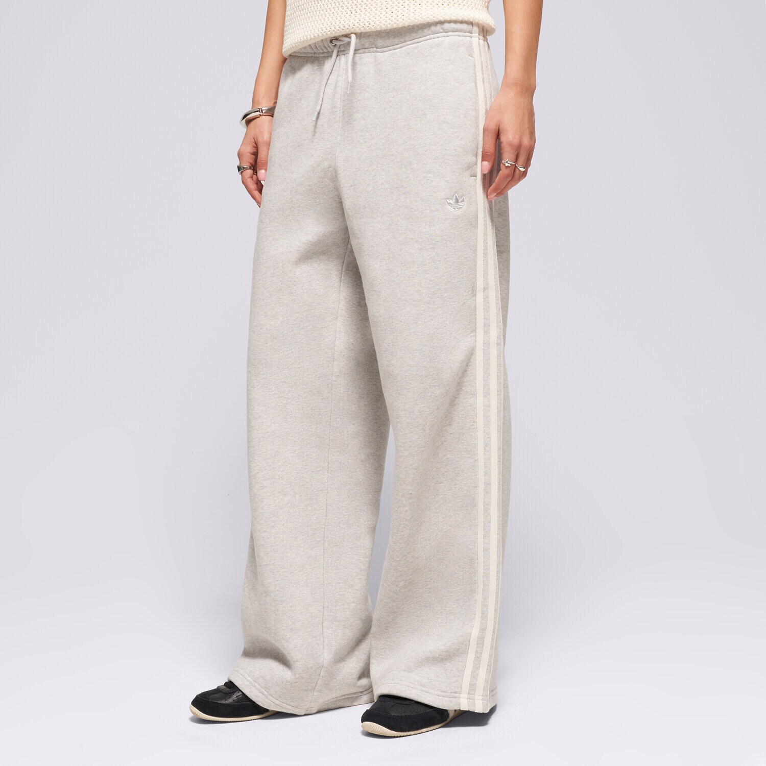 Femei pantaloni ADIDAS PANTALONI  SIGNATURE LD6686 Gri