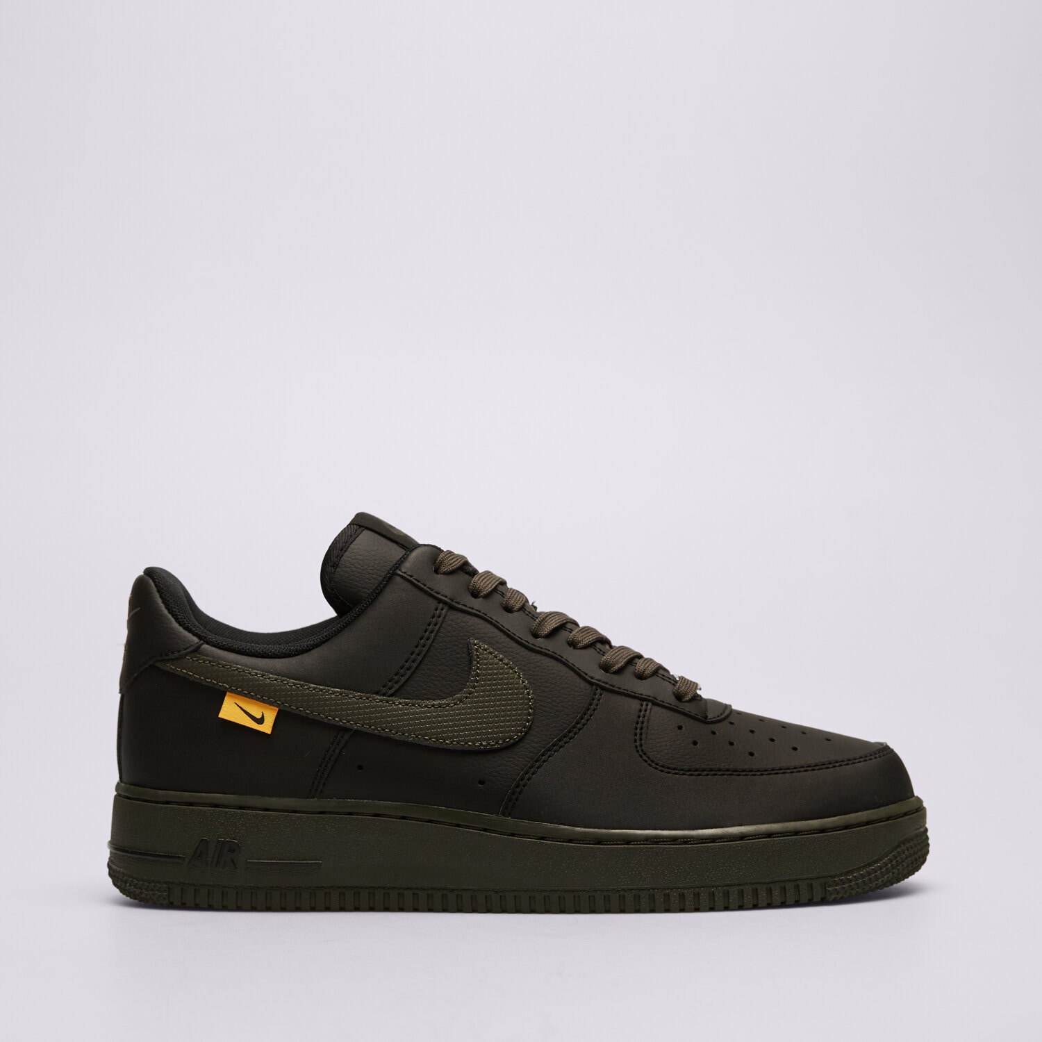Barbați pantofi sport NIKE AIR FORCE 1 ’07 TECH ESS IV3416-005 Negru