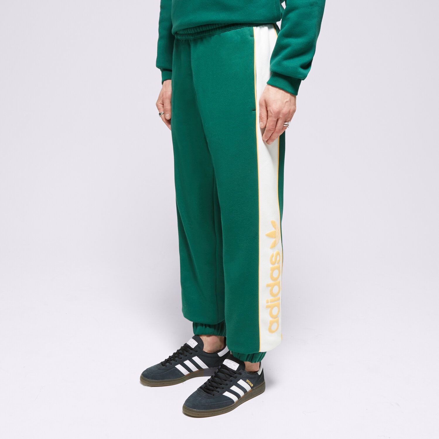 Bărbați pantaloni ADIDAS PANTALONI  ADIDAS NY PANT IT2442 Verde